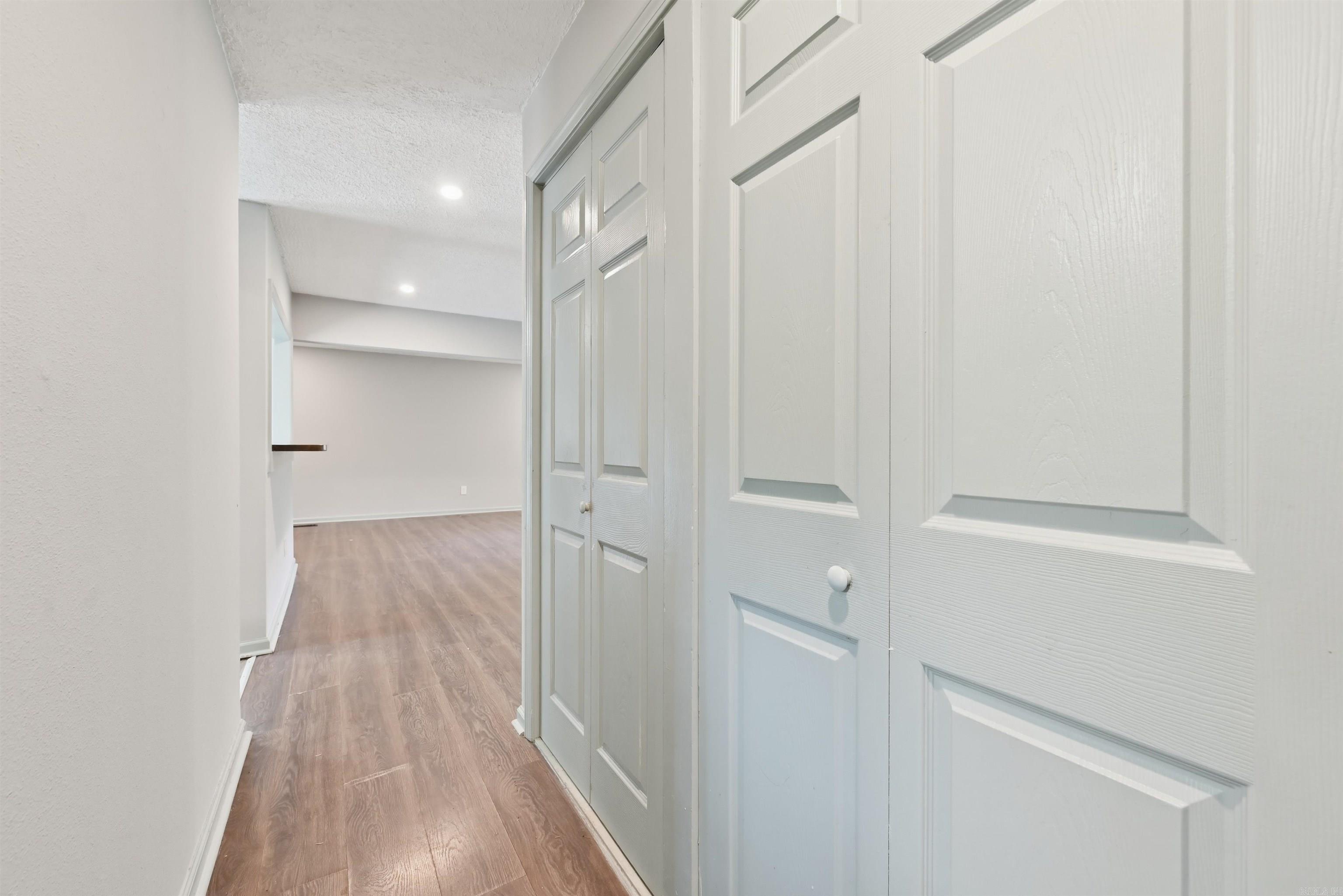 MEADOWCLIFF - Residential