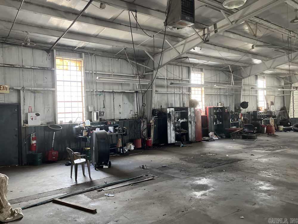 Metes & Bounds - Commercial Sale