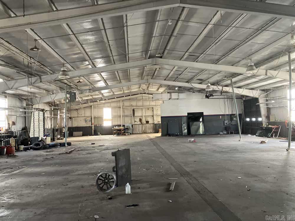 Metes & Bounds - Commercial Sale