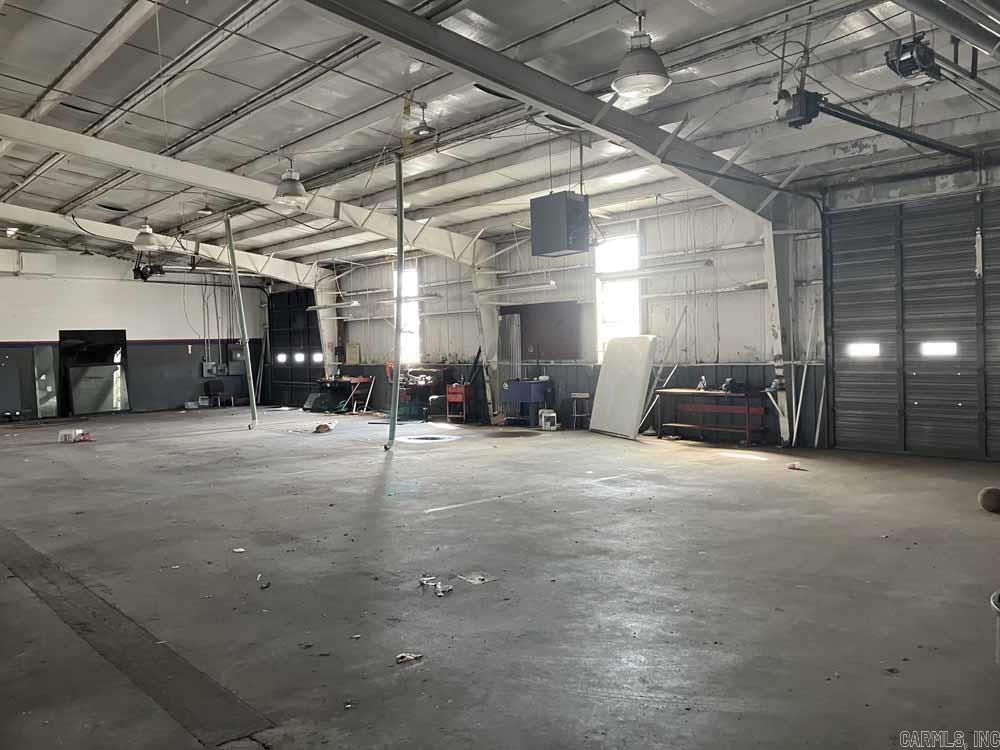 Metes & Bounds - Commercial Sale