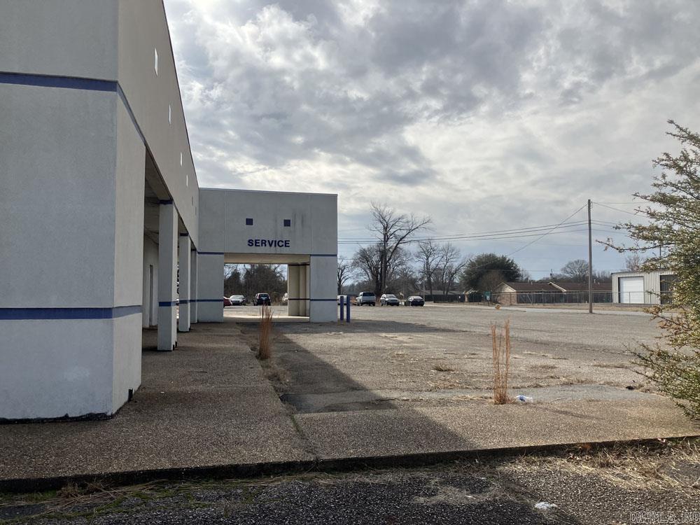 Metes & Bounds - Commercial Sale