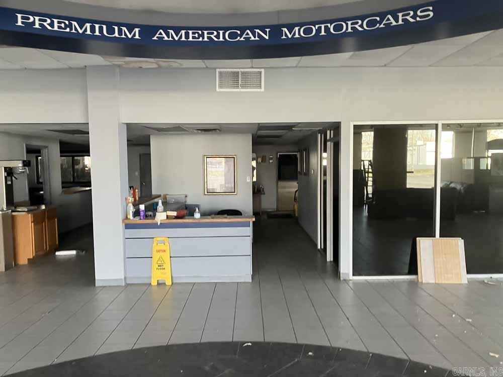 Metes & Bounds - Commercial Sale