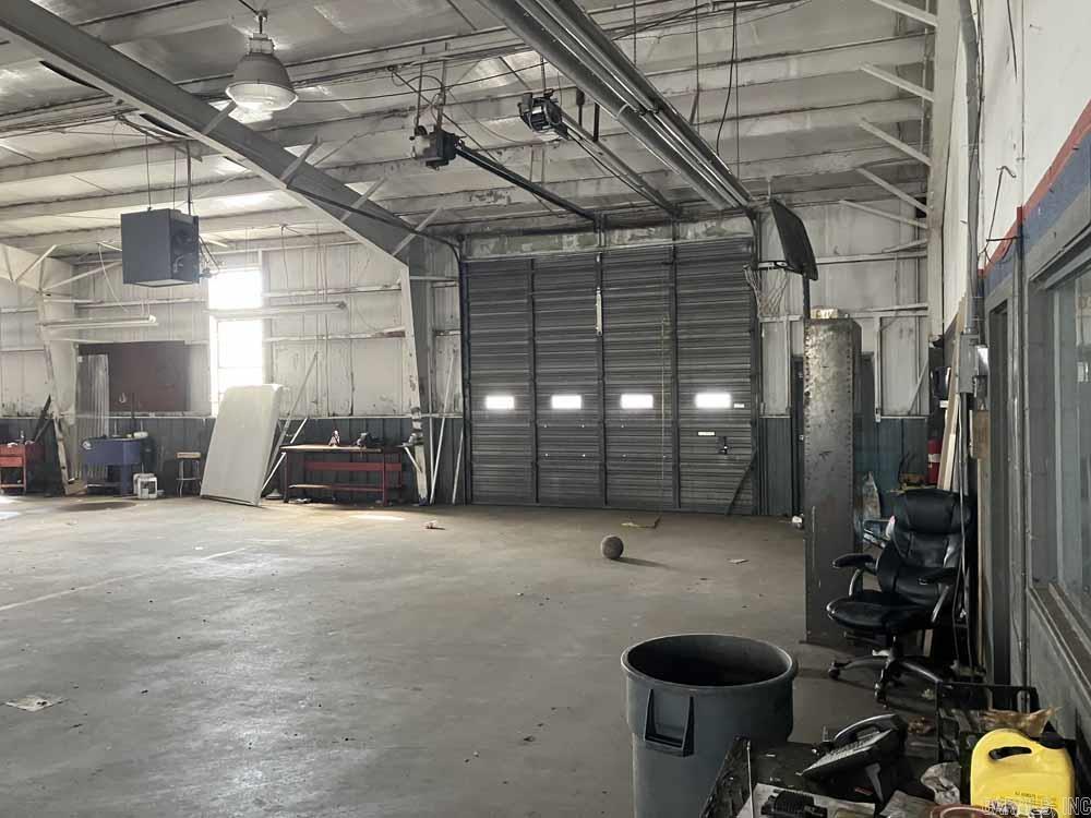 Metes & Bounds - Commercial Sale