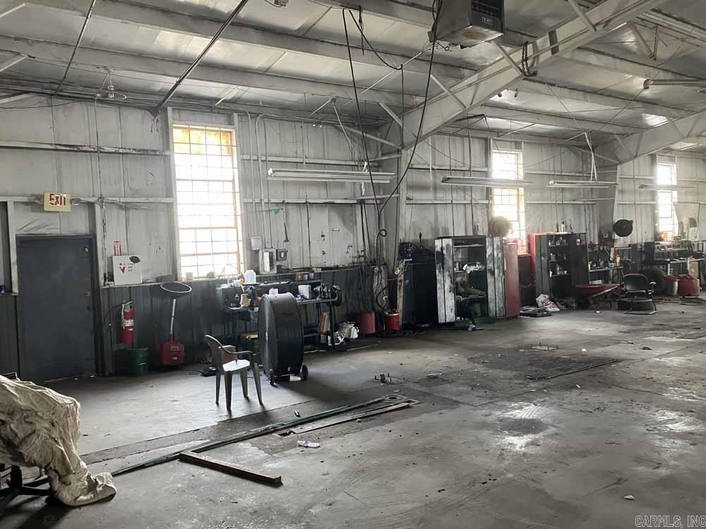 Metes & Bounds - Commercial Sale