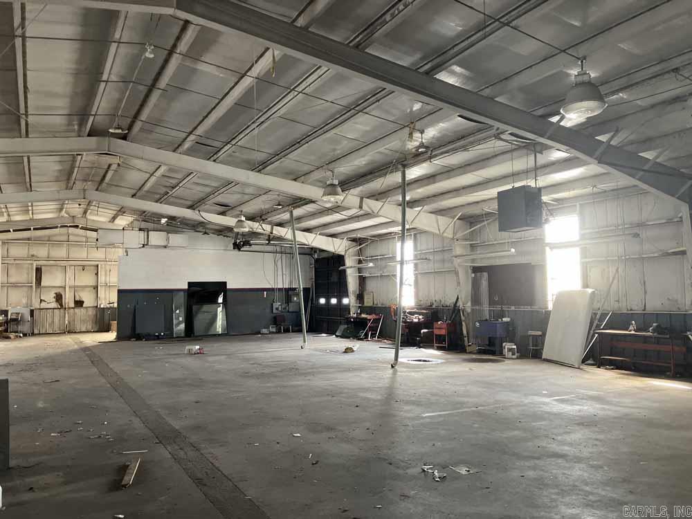 Metes & Bounds - Commercial Sale