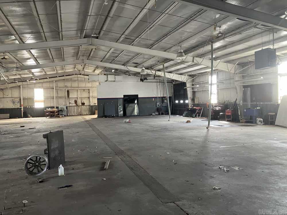 Metes & Bounds - Commercial Sale