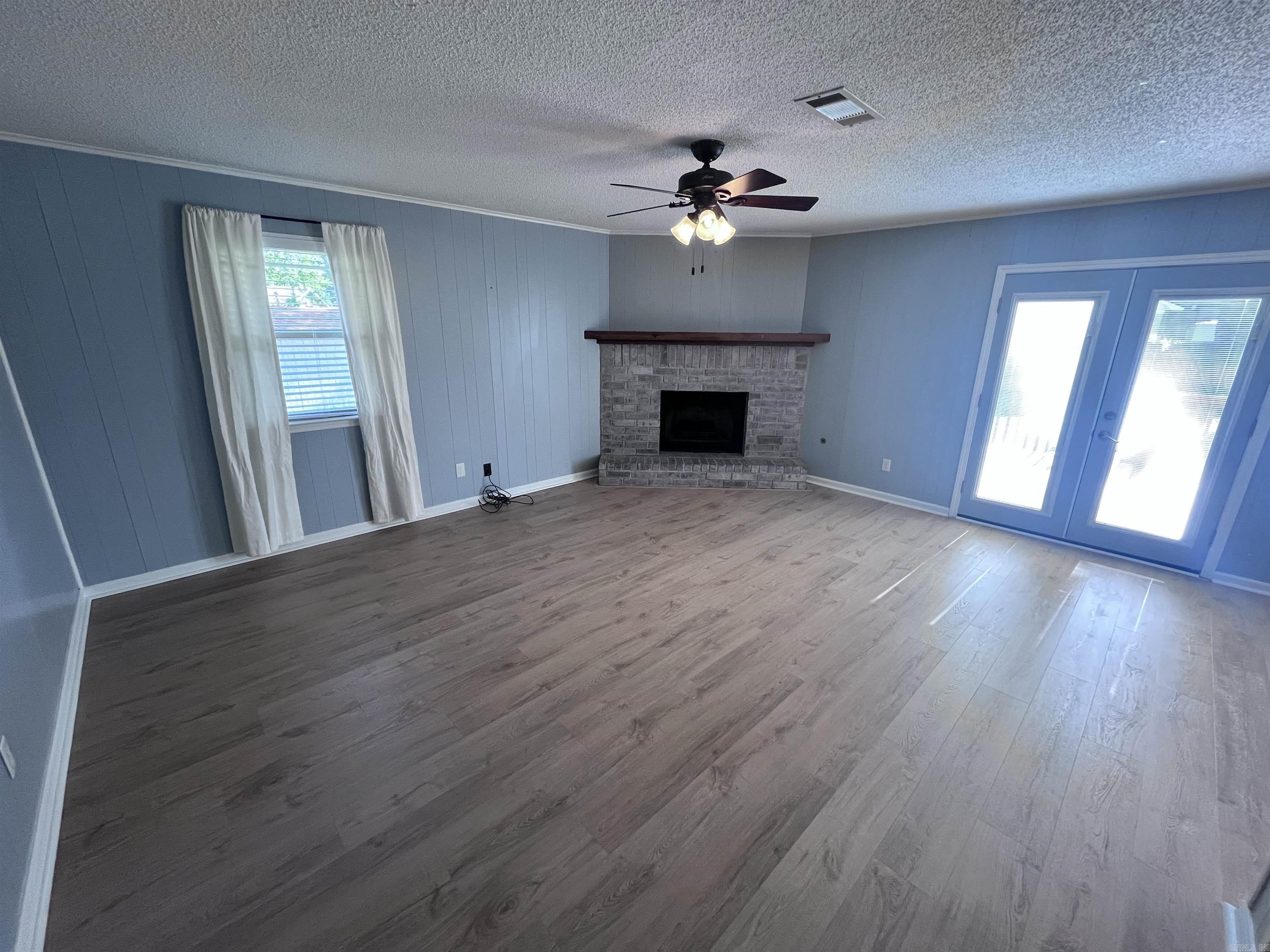 Stonewall - Residential Lease