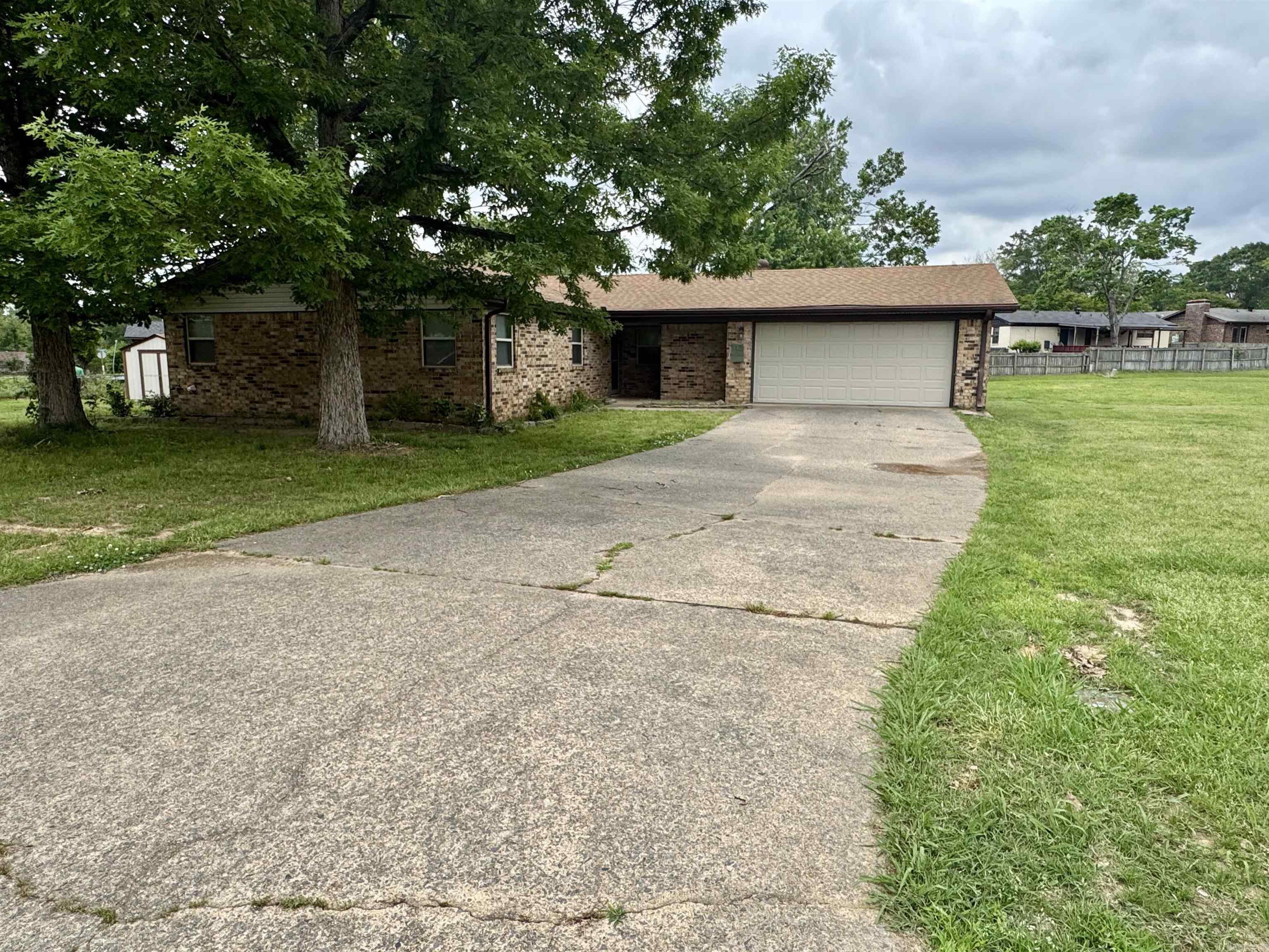 Stonewall - Residential Lease