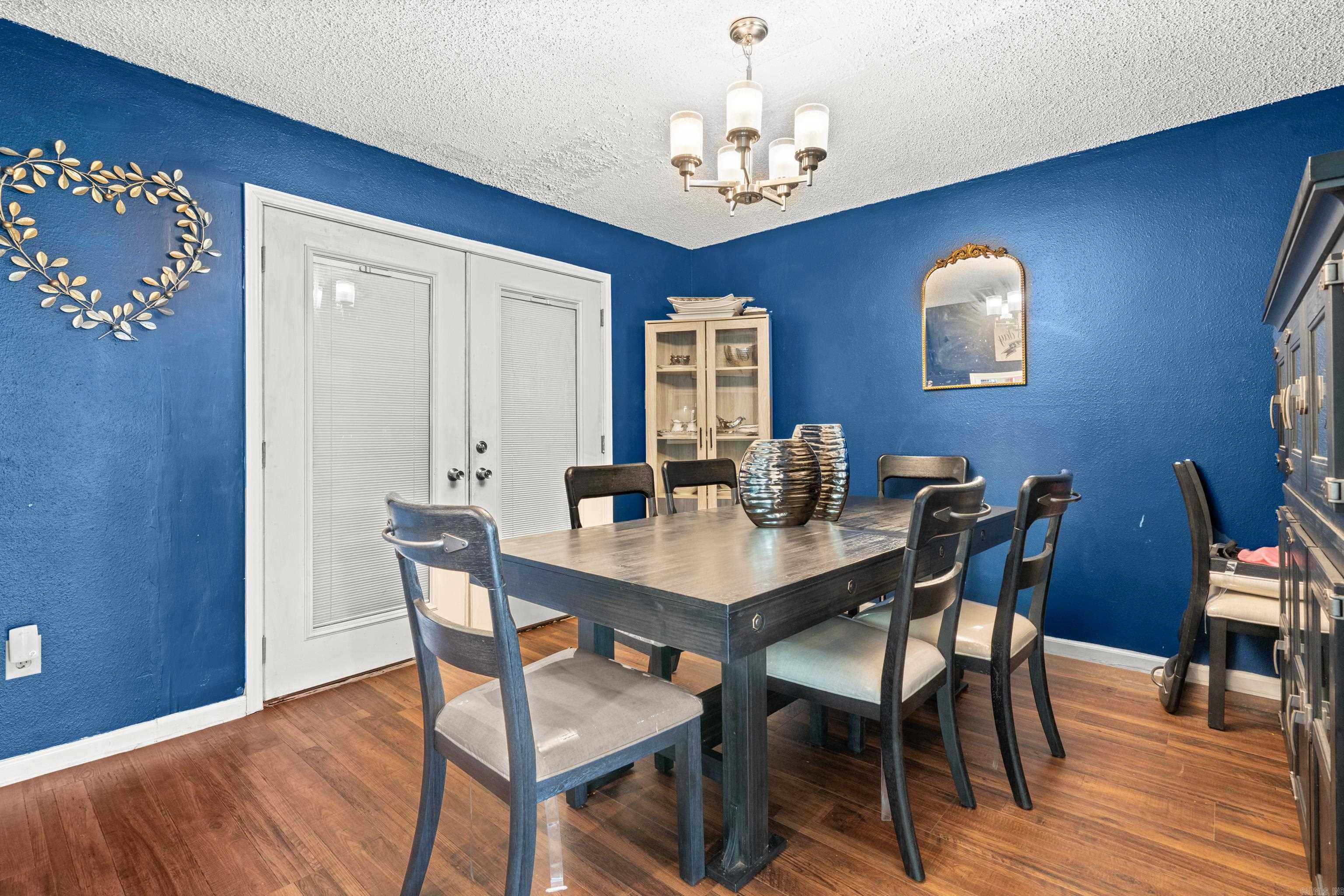 DIAMONDHEAD J - Residential