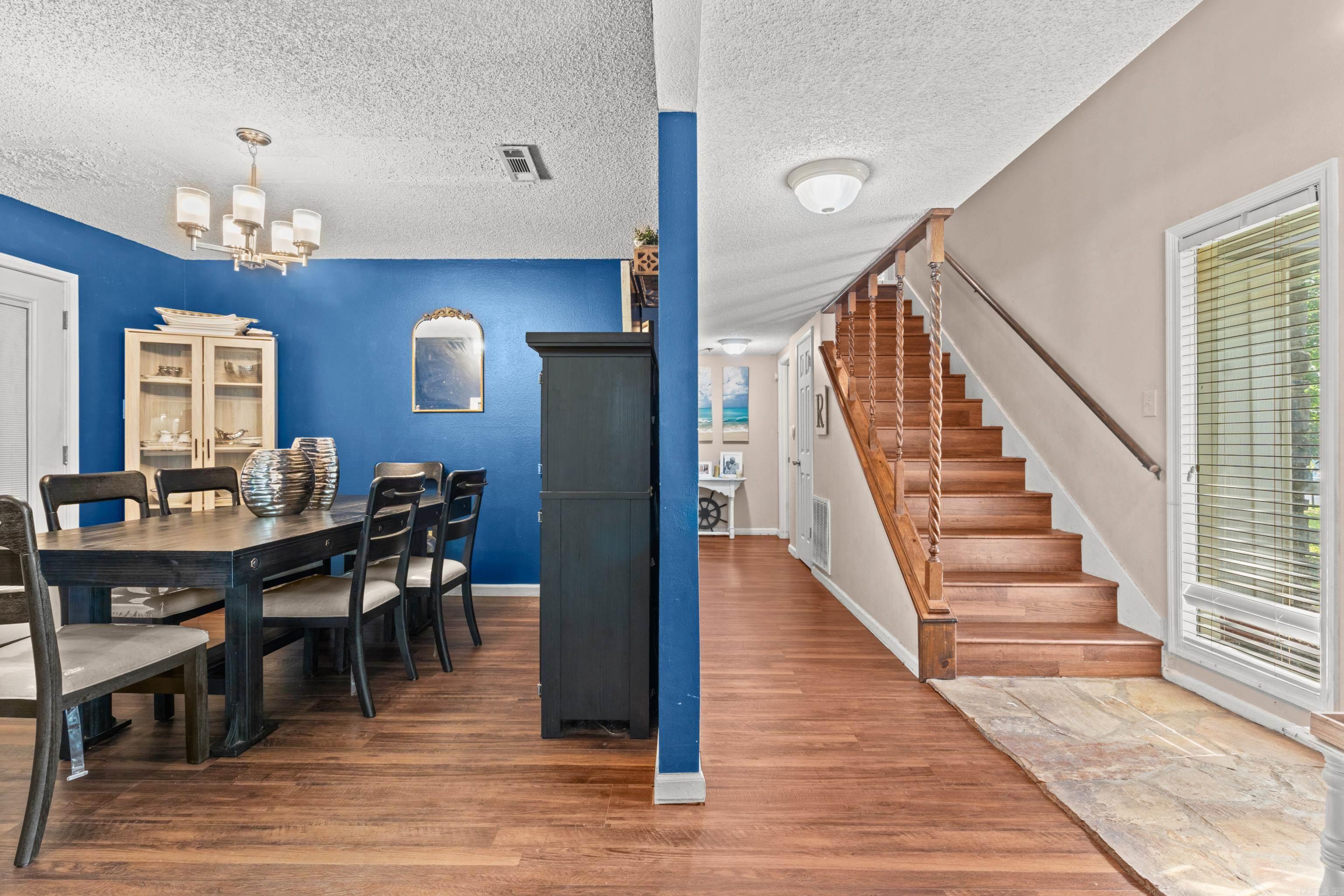 DIAMONDHEAD J - Residential