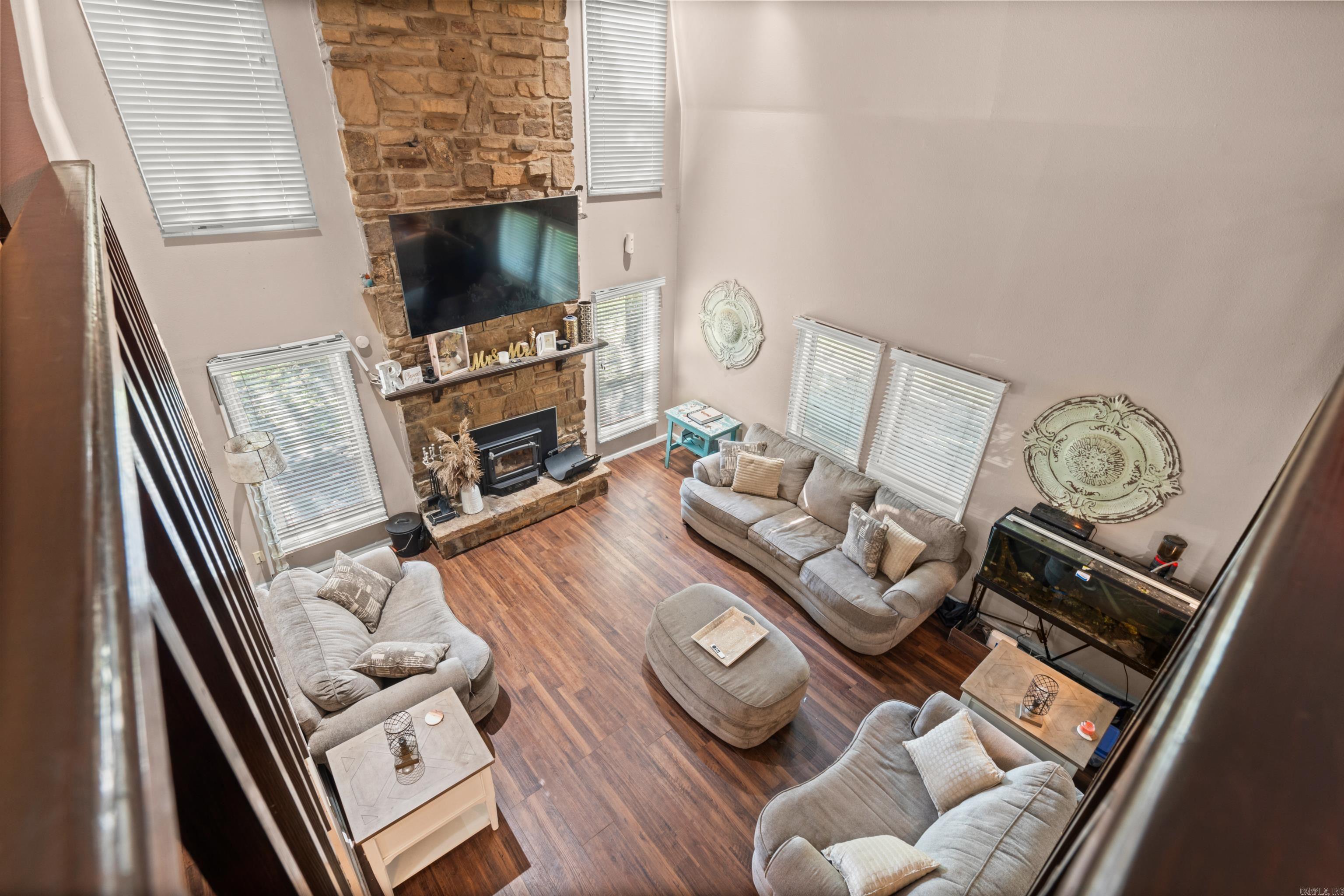 DIAMONDHEAD J - Residential