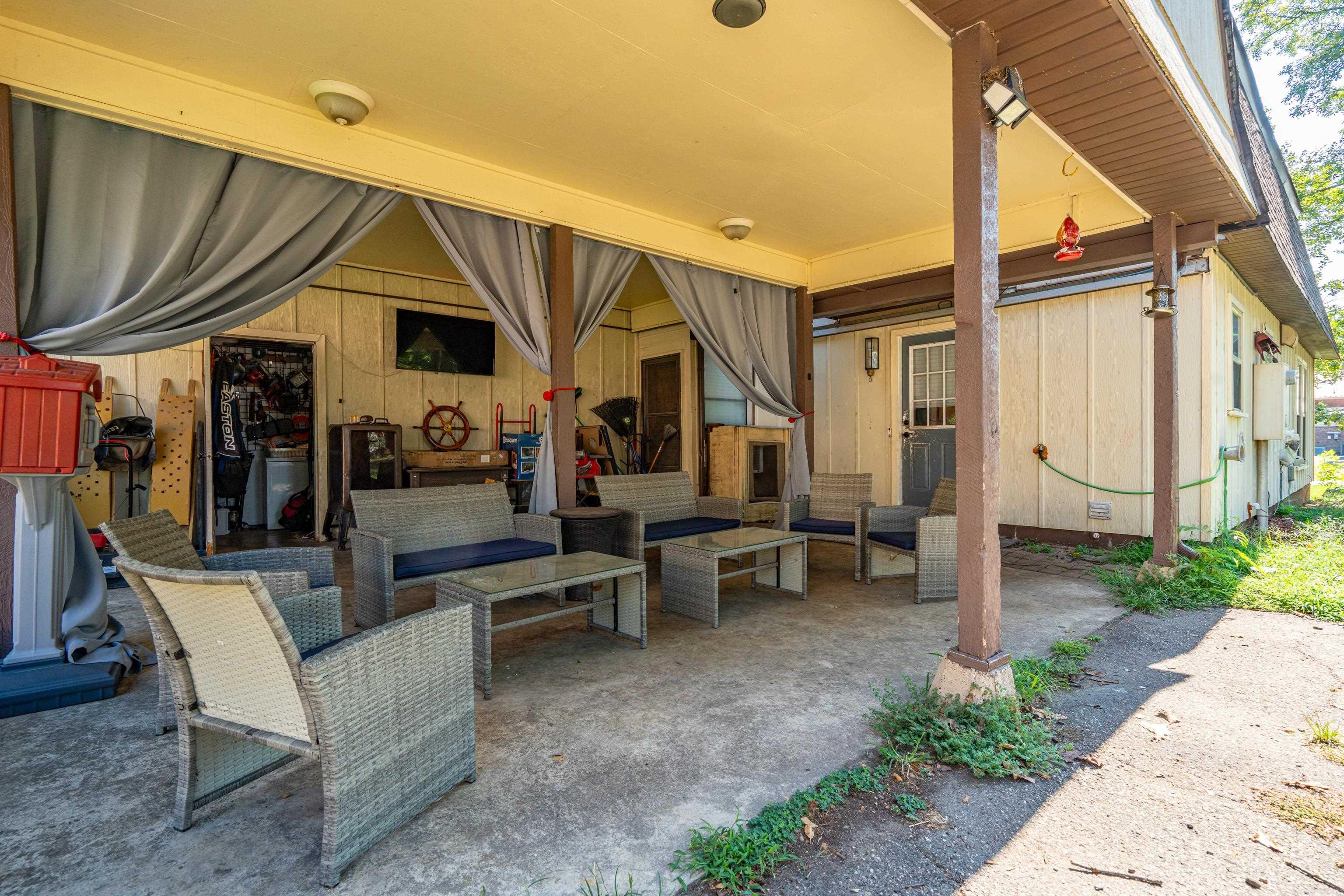 DIAMONDHEAD J - Residential