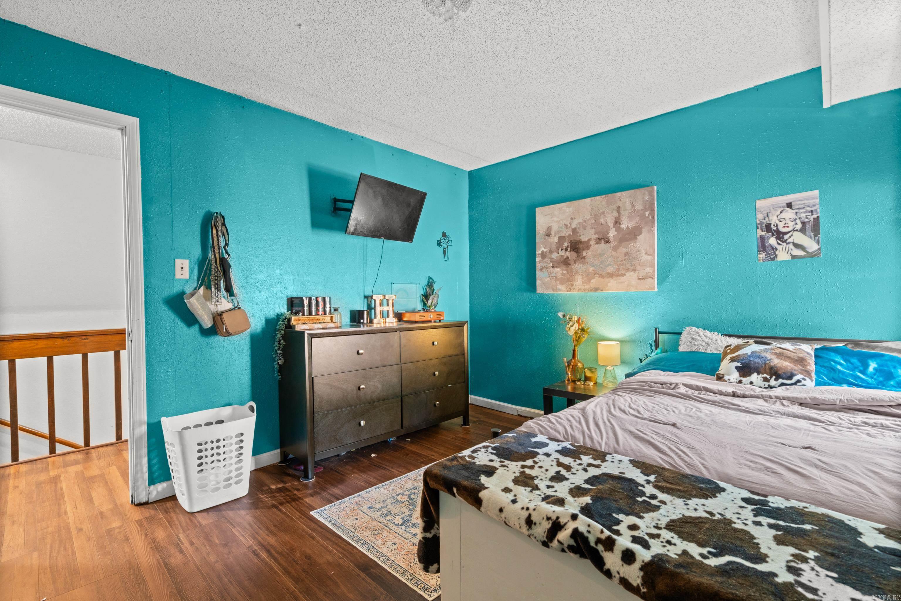 DIAMONDHEAD J - Residential