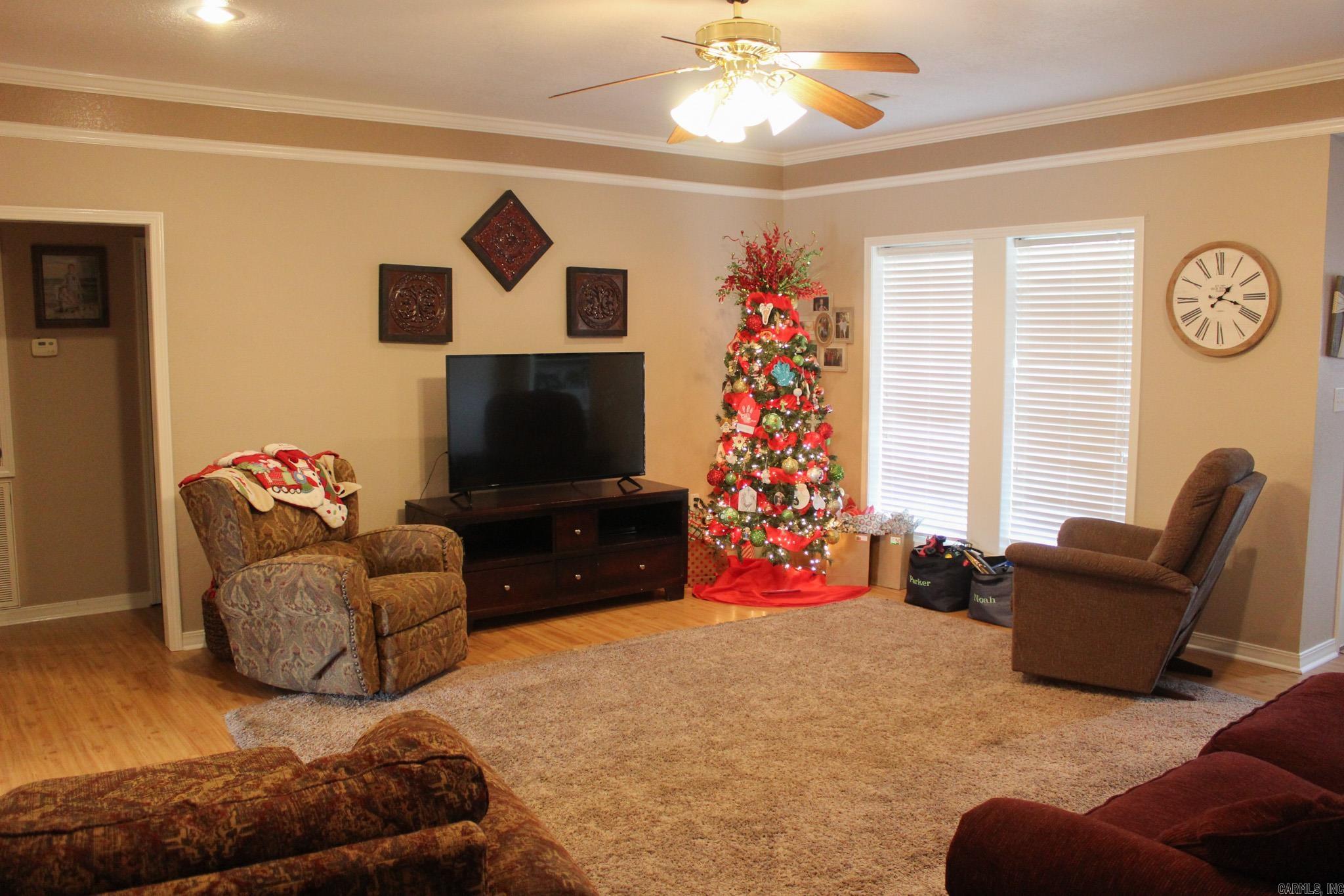 ROLLING MEADOWS (UNREC) - Residential