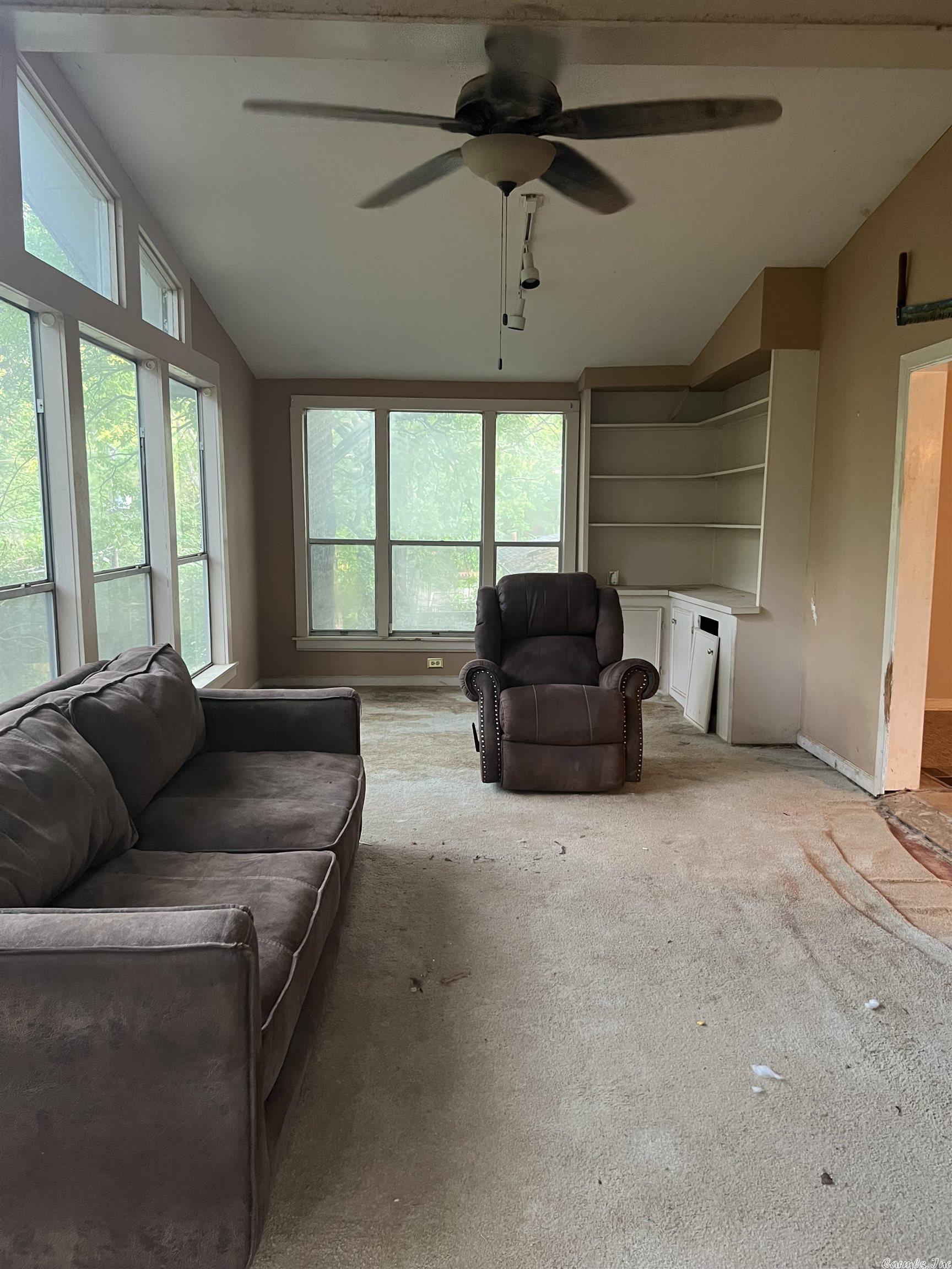 BELLE PT - Residential