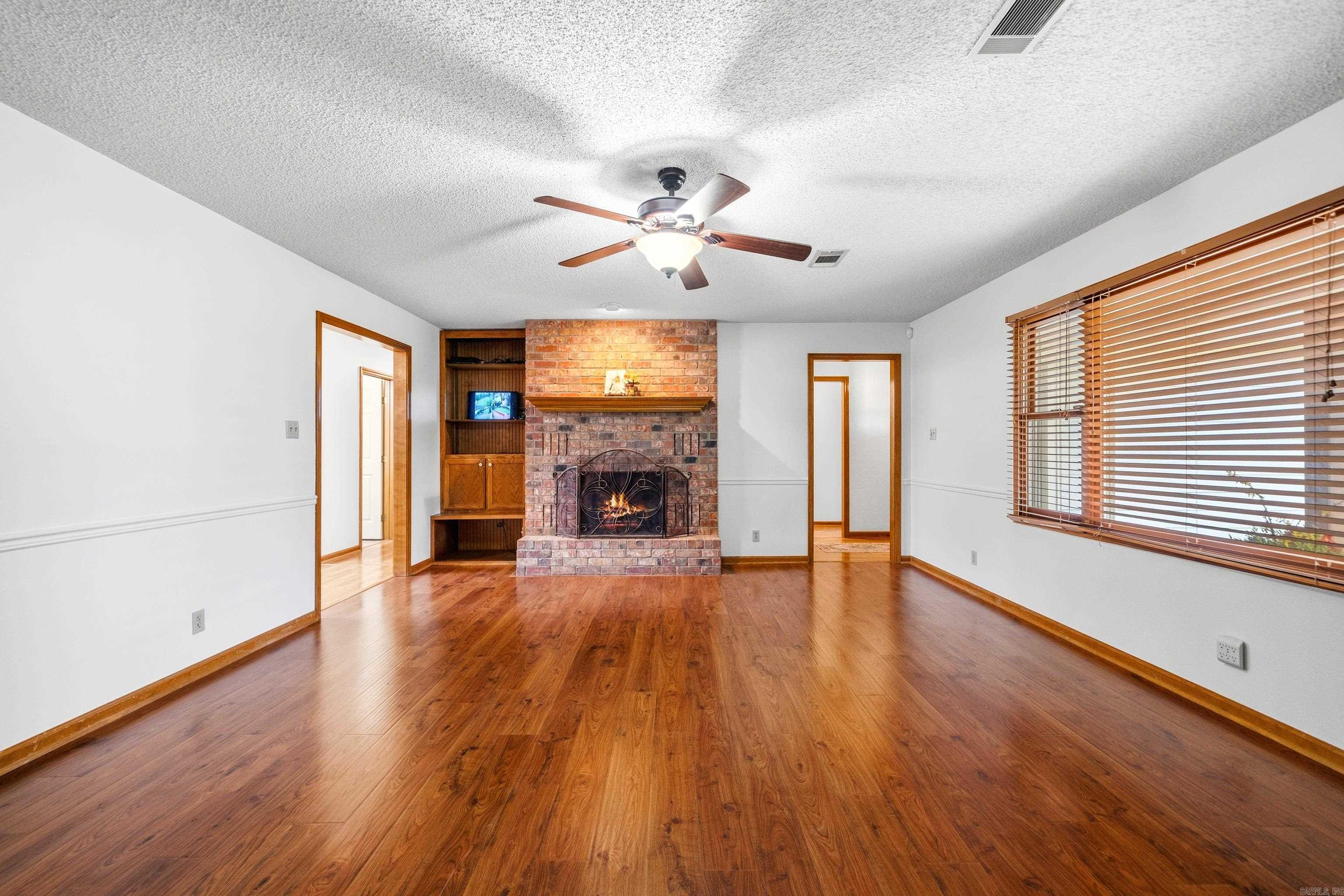 EMERALD PINES ESTATES - Residential