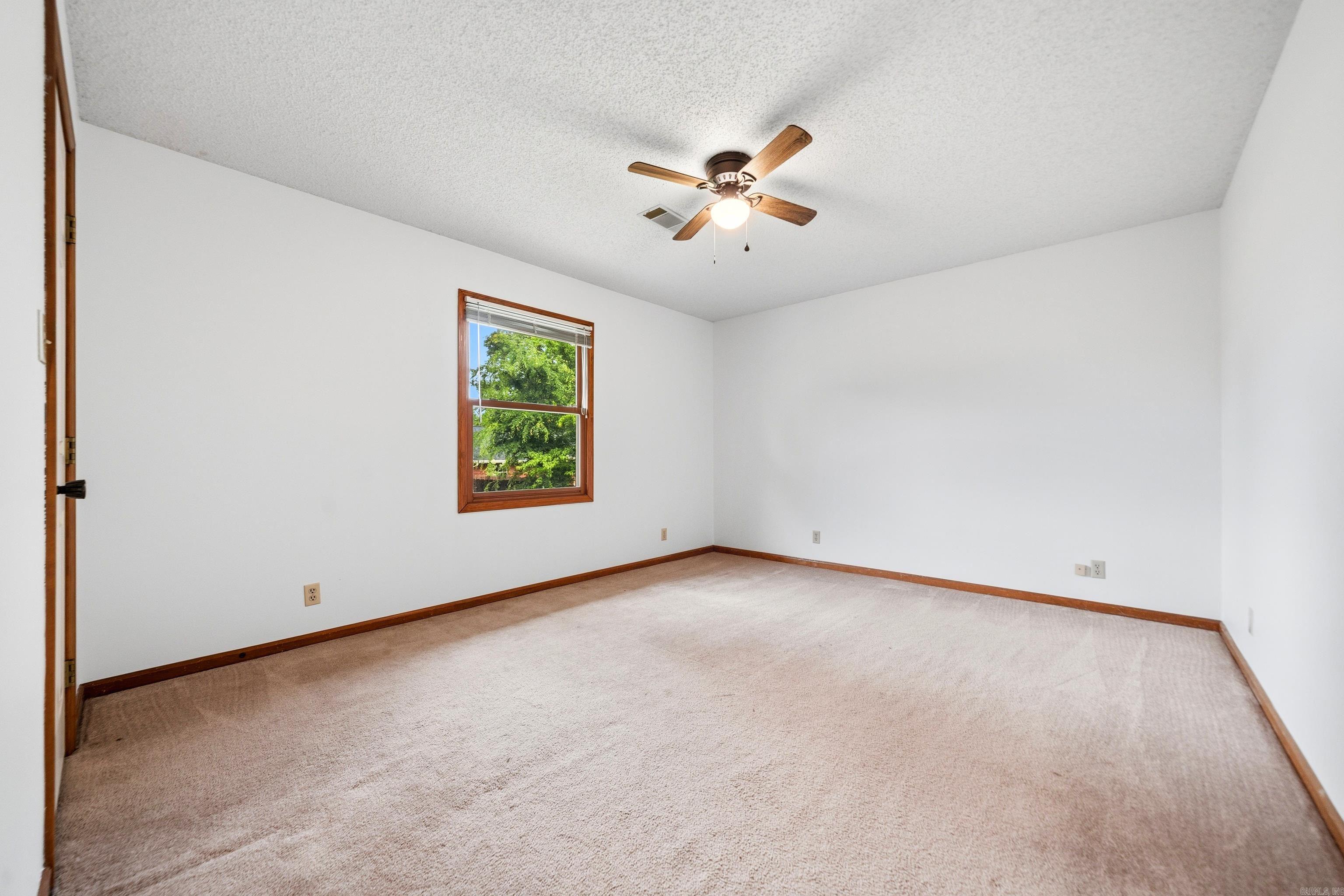 EMERALD PINES ESTATES - Residential