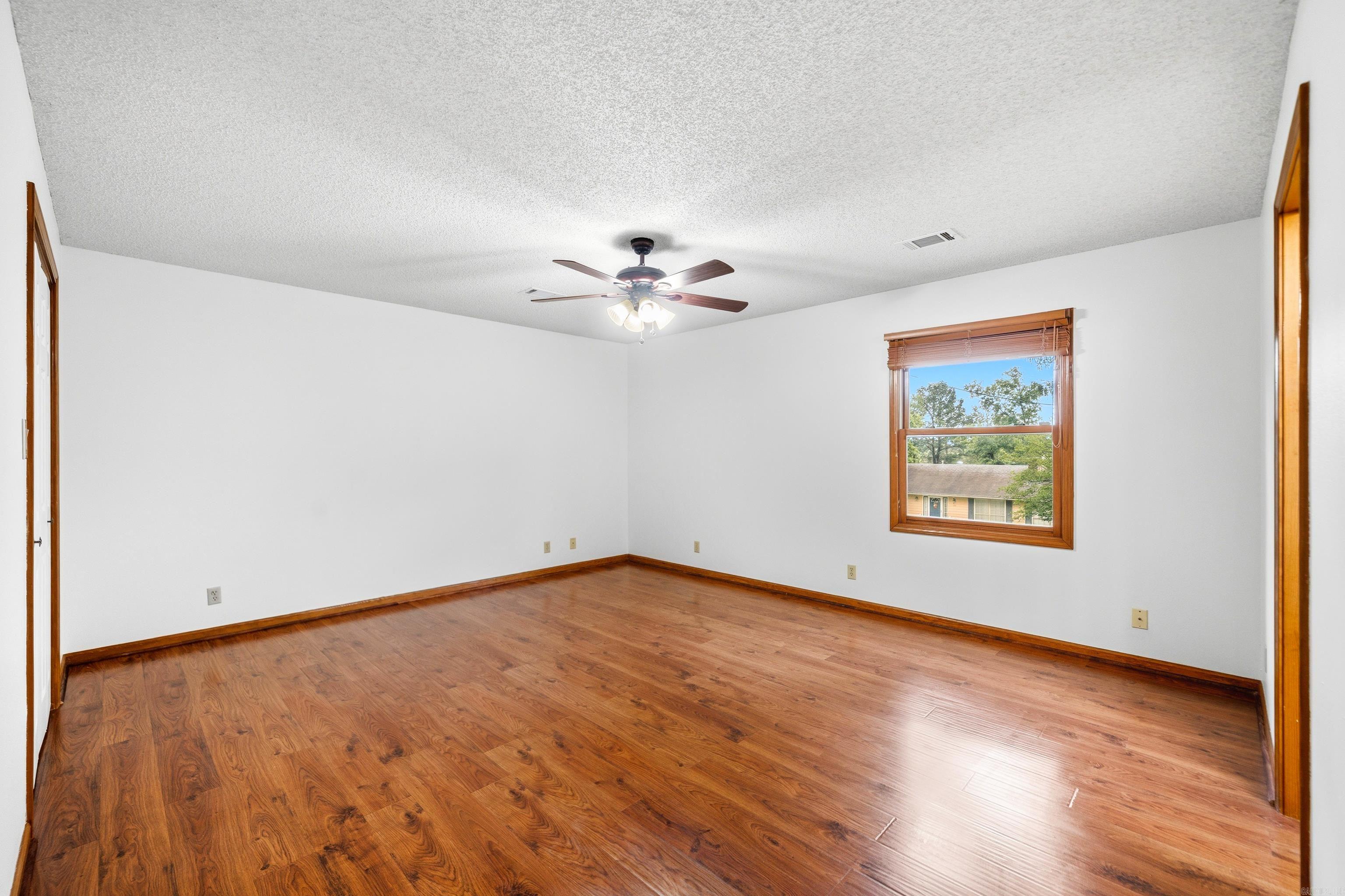 EMERALD PINES ESTATES - Residential