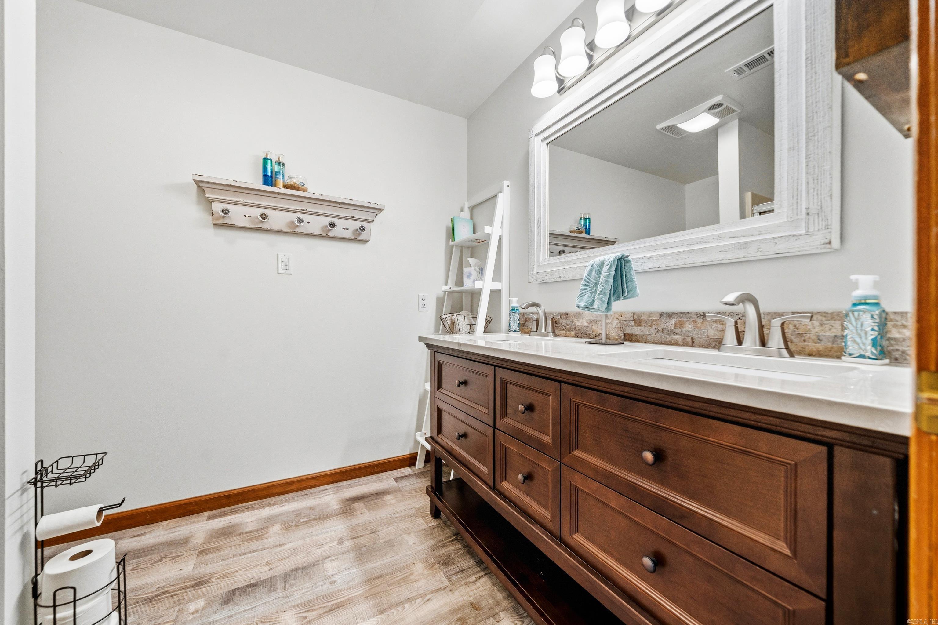EMERALD PINES ESTATES - Residential