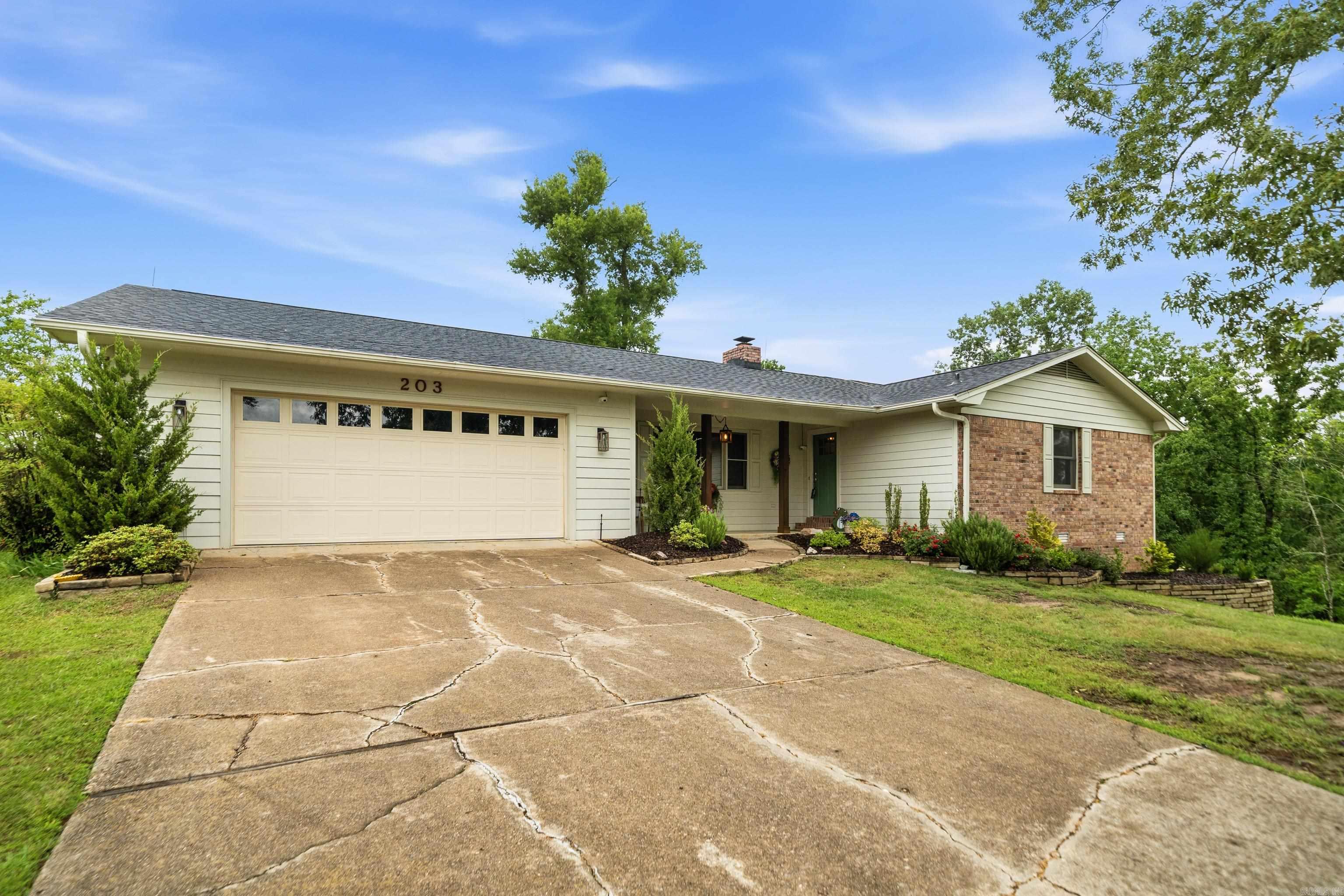 EMERALD PINES ESTATES - Residential