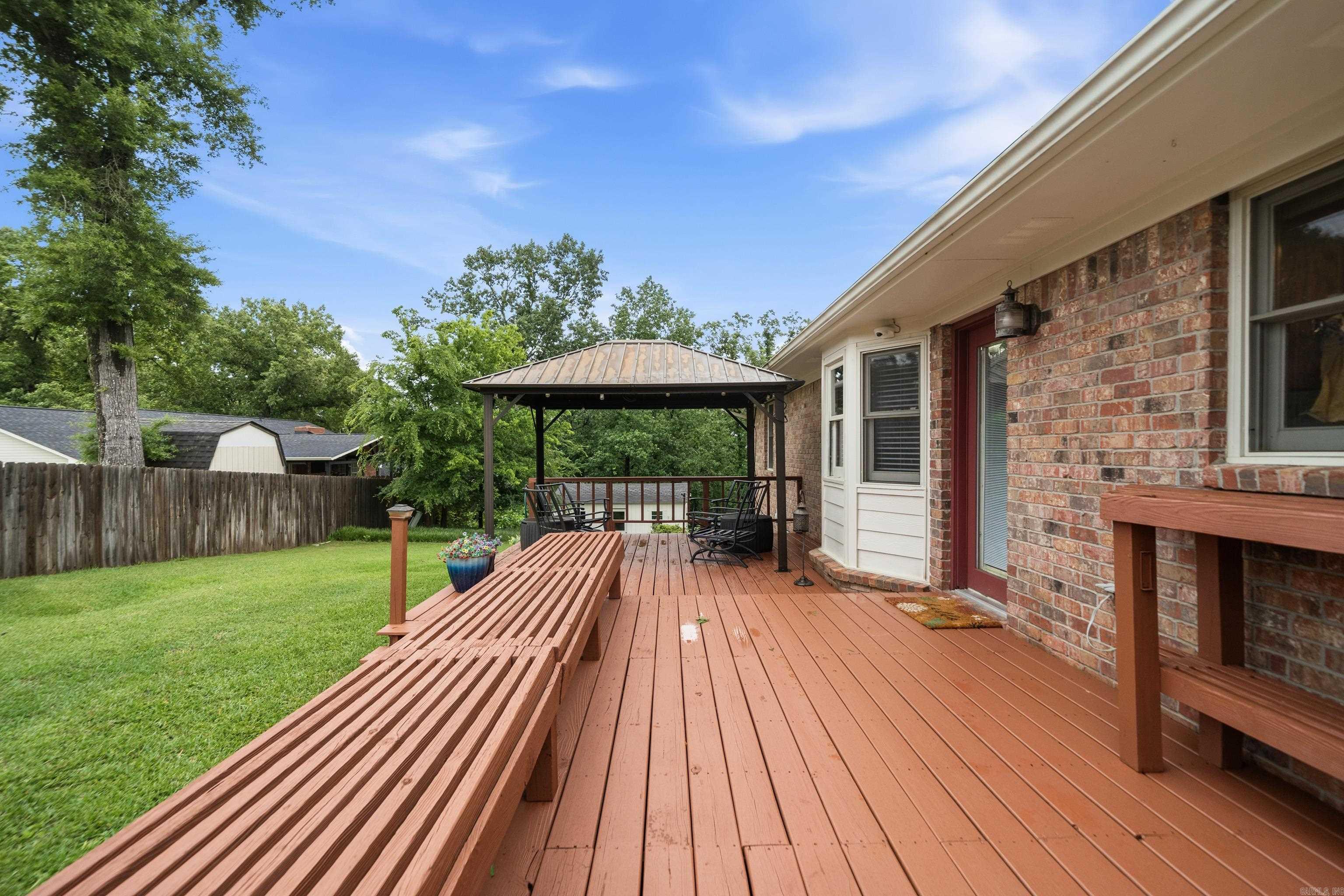EMERALD PINES ESTATES - Residential