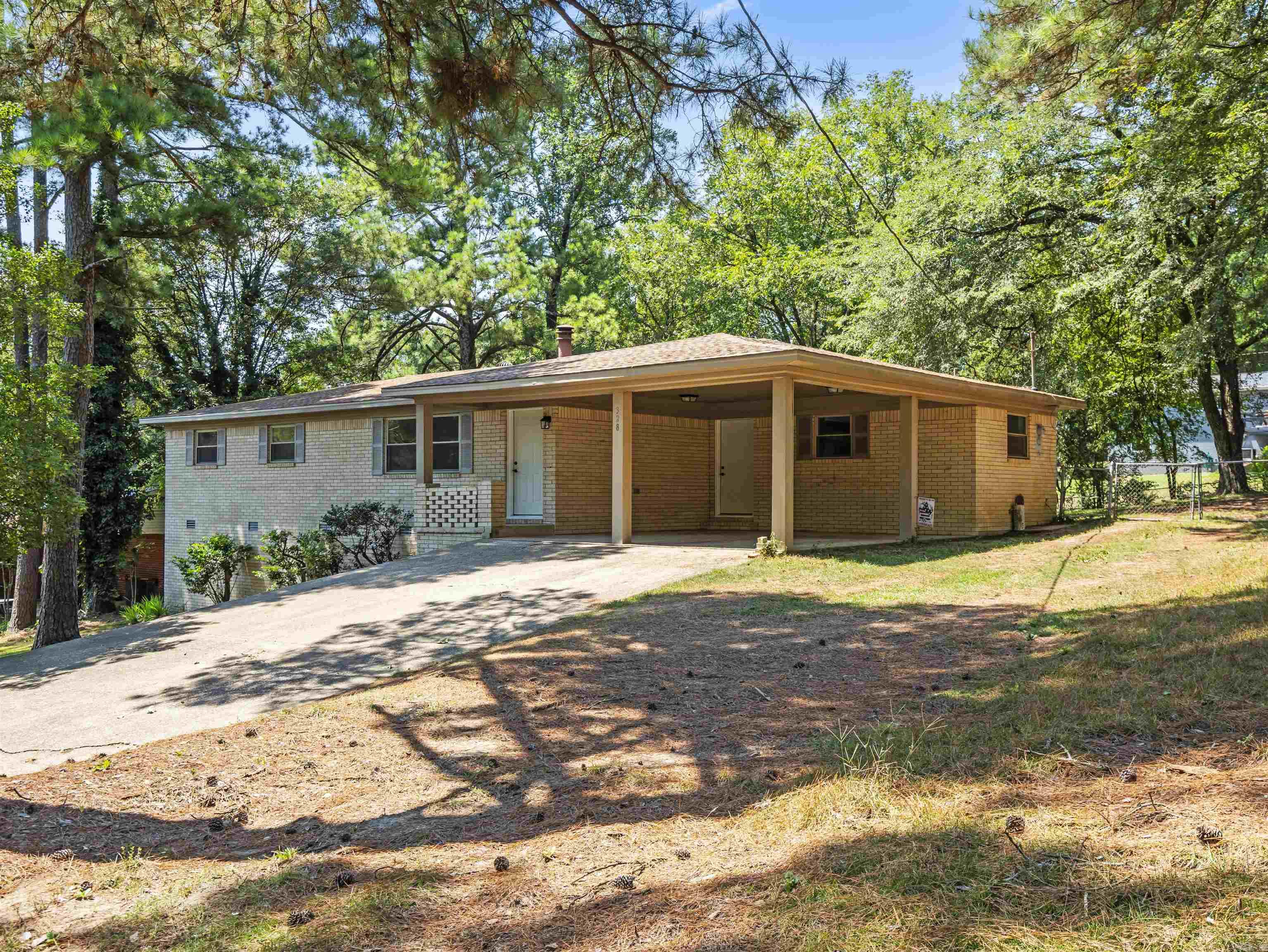 Awesome home in Lake Hamilton Schools. Perfect combination of older-home craftsmanship built using cedar stud walls to beautiful modern updates that includes LVP flooring, granite countertops throughout, lighting fixtures, kitchen and bathroom hardware, fresh paint, new electric panel -- just to mention a few. This is a must see at an affordable price.