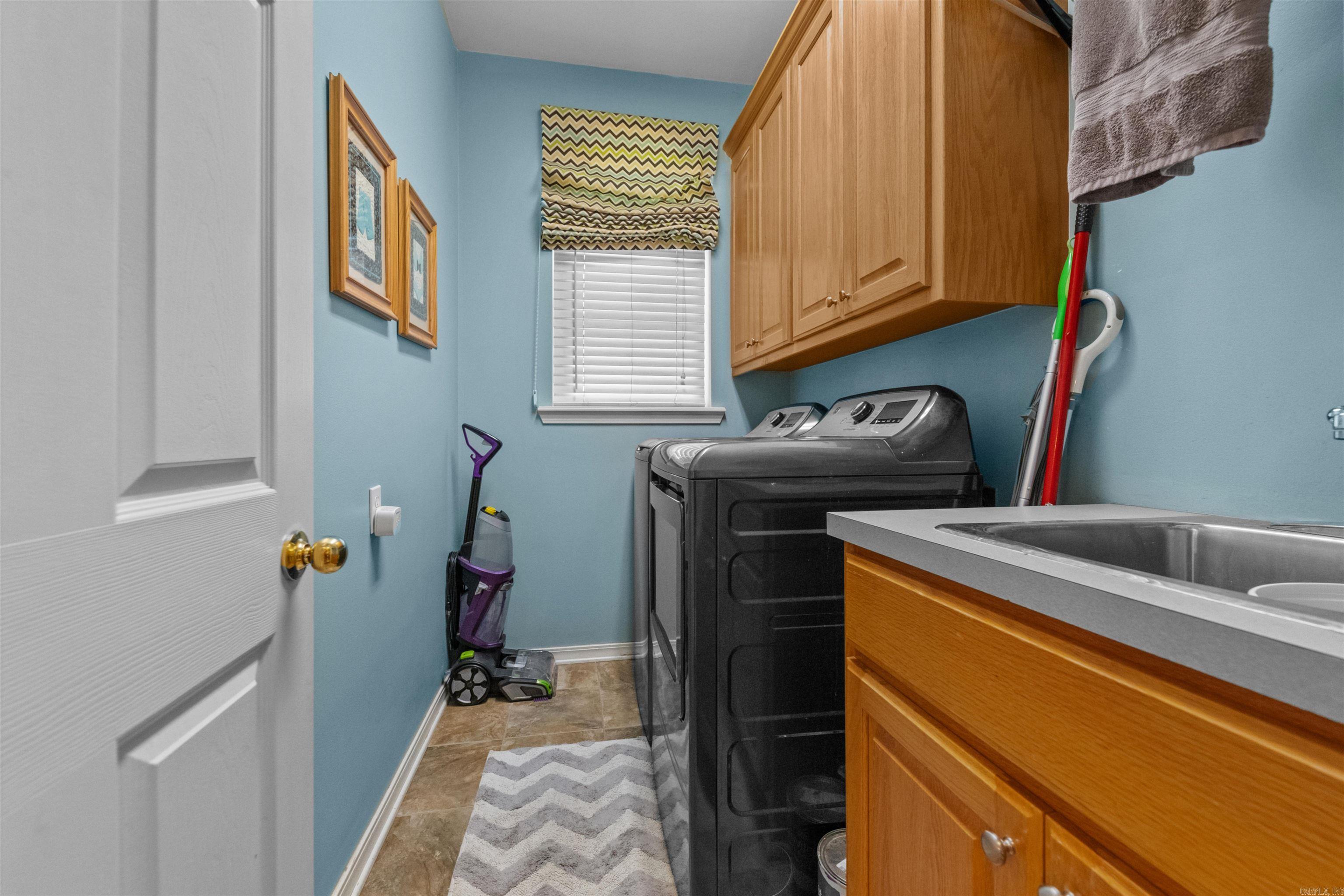 FAIR OAKS - Residential