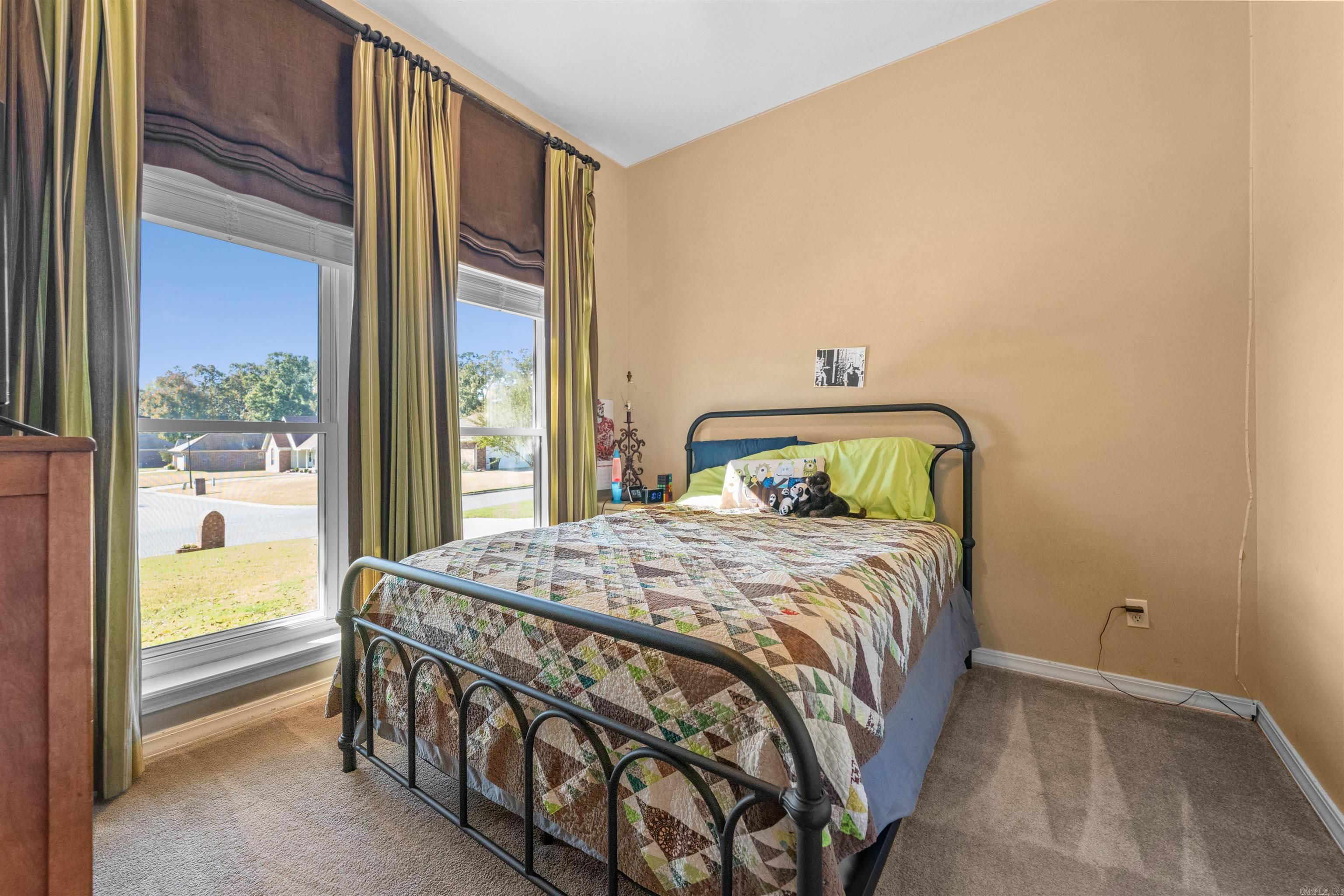 FAIR OAKS - Residential