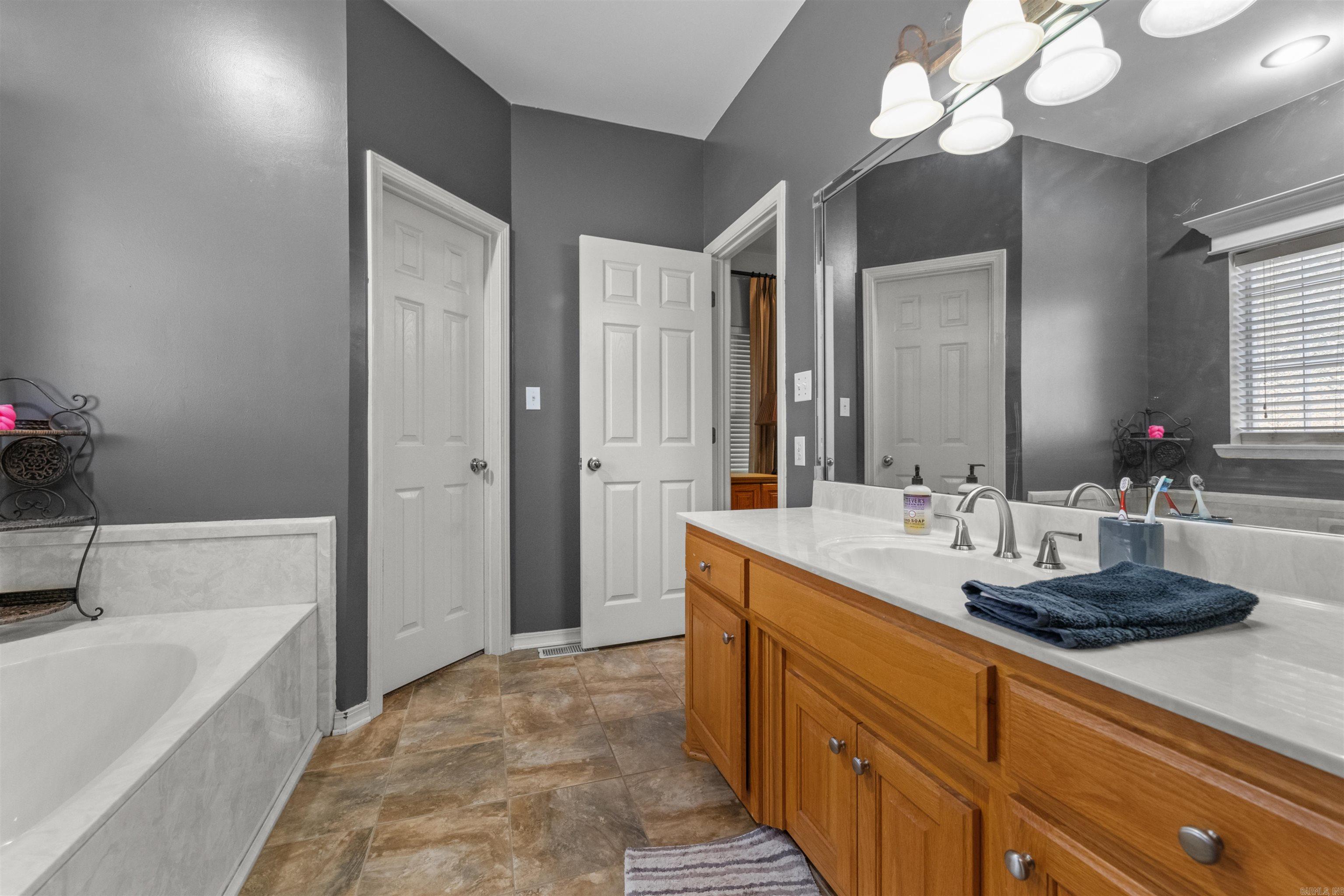 FAIR OAKS - Residential