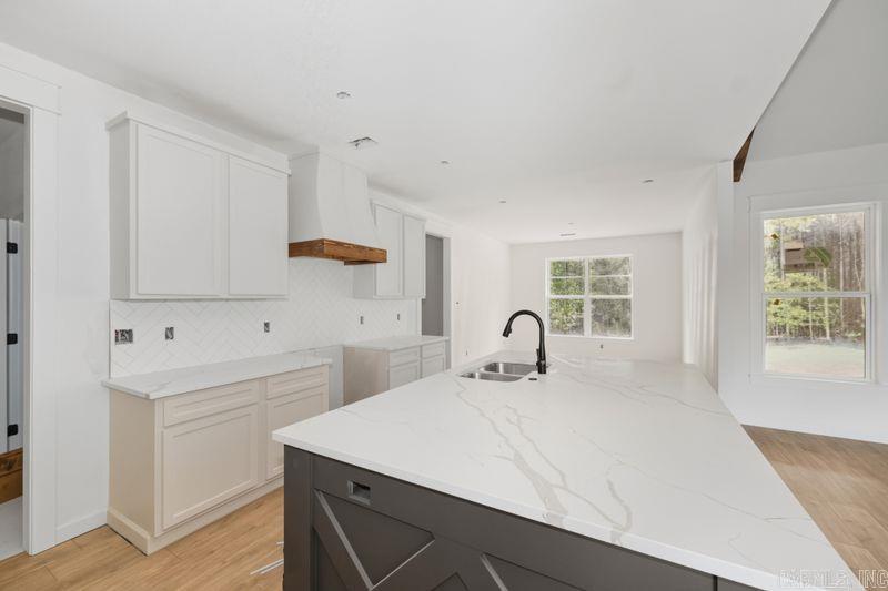 PLANTATION HILLS - Residential