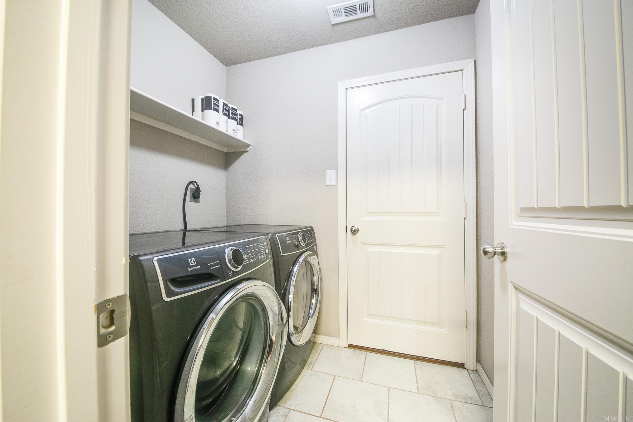 Stonehenge - Residential Lease