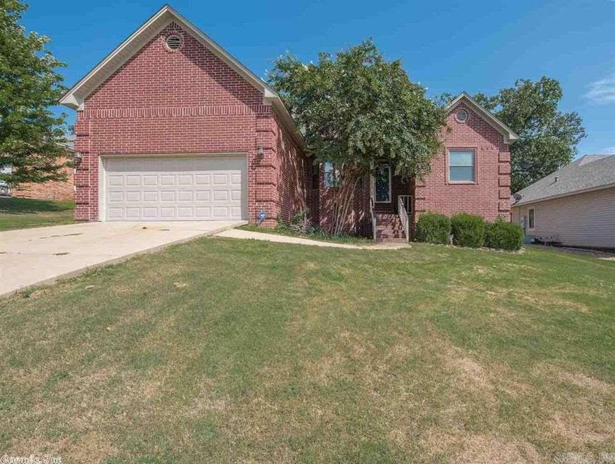 Beautiful & roomy! 4 BR 2 Bath home on cul-de-sac. Formal dining room. Great room w/gas log fireplace. Huge Den! Kitchen counter-tops by Granite Transformation in 2014. Beautiful backsplash w/copper! Pantry. Master w/tray ceiling, can lights, sep shower, whirlpool tub & huge closet. Nest thermostat & play set in back yard convey. Deck built in 2012. New garage door & opener 2015. french drain around house. Great shelving in garage. Yard treatments and quarterly pest control included.