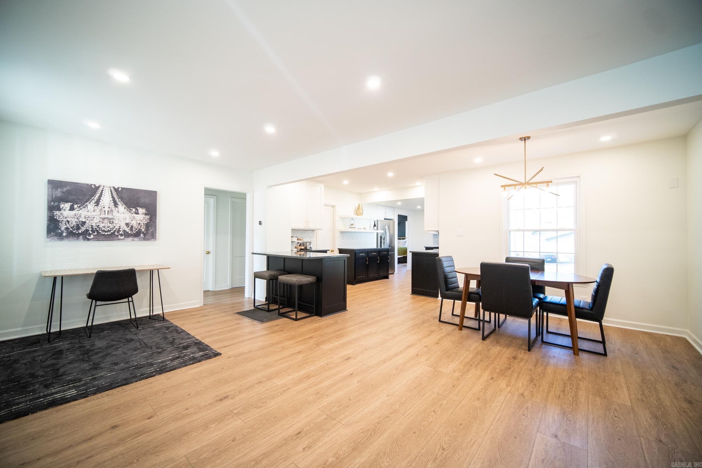 LINCOLN PARK - Residential Lease