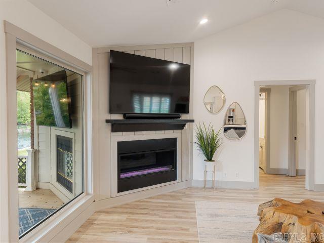 SUNSET ACRES - IN - Residential