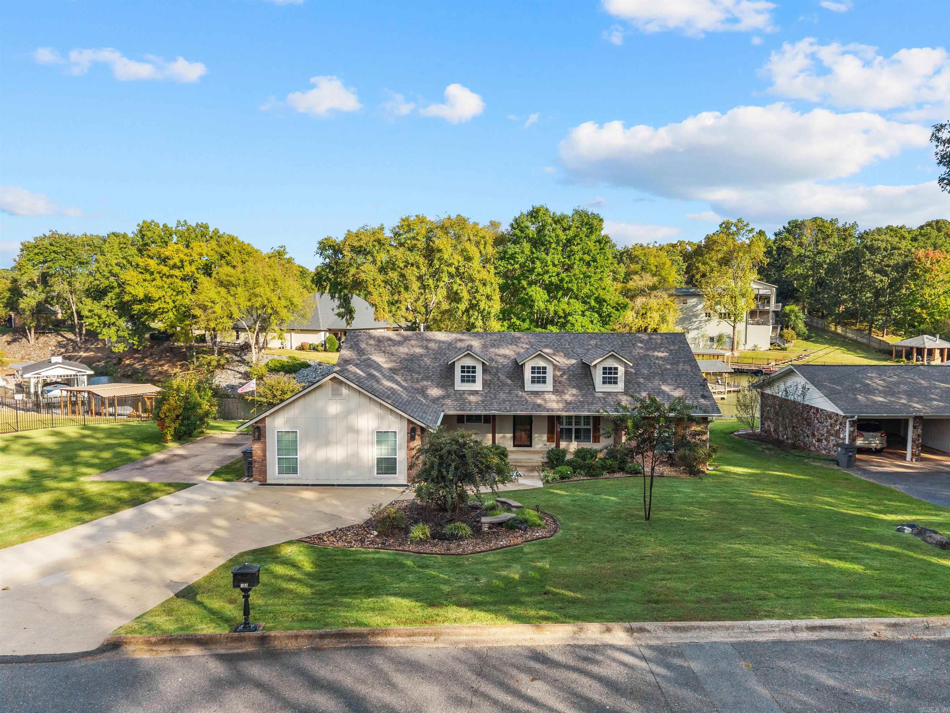 SUNSET ACRES - IN - Residential