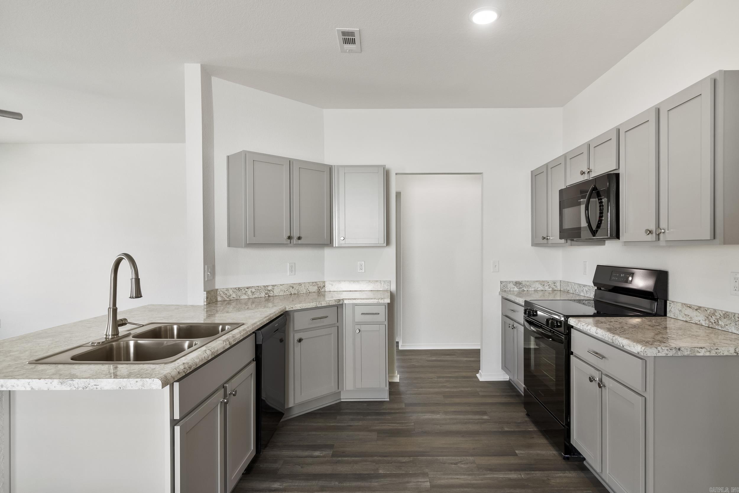 THE MEADOWS - Residential