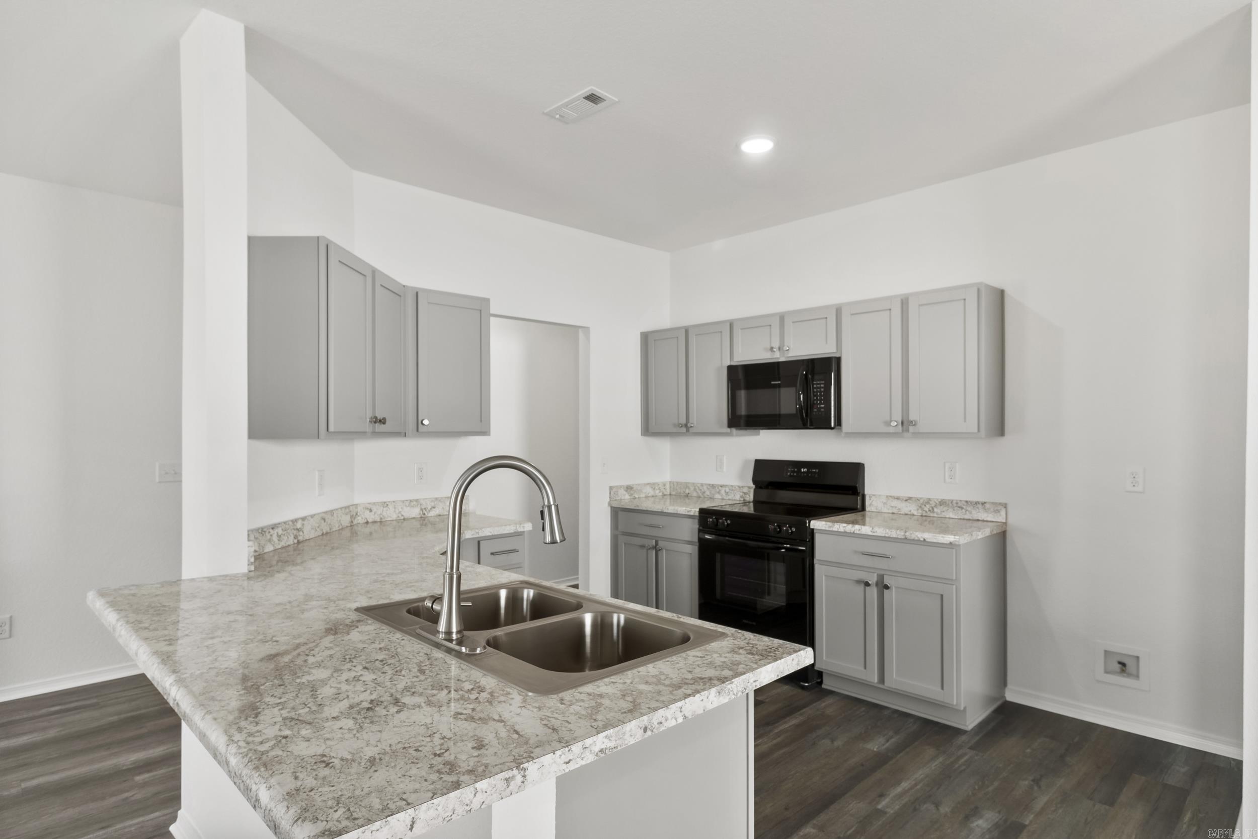 THE MEADOWS - Residential