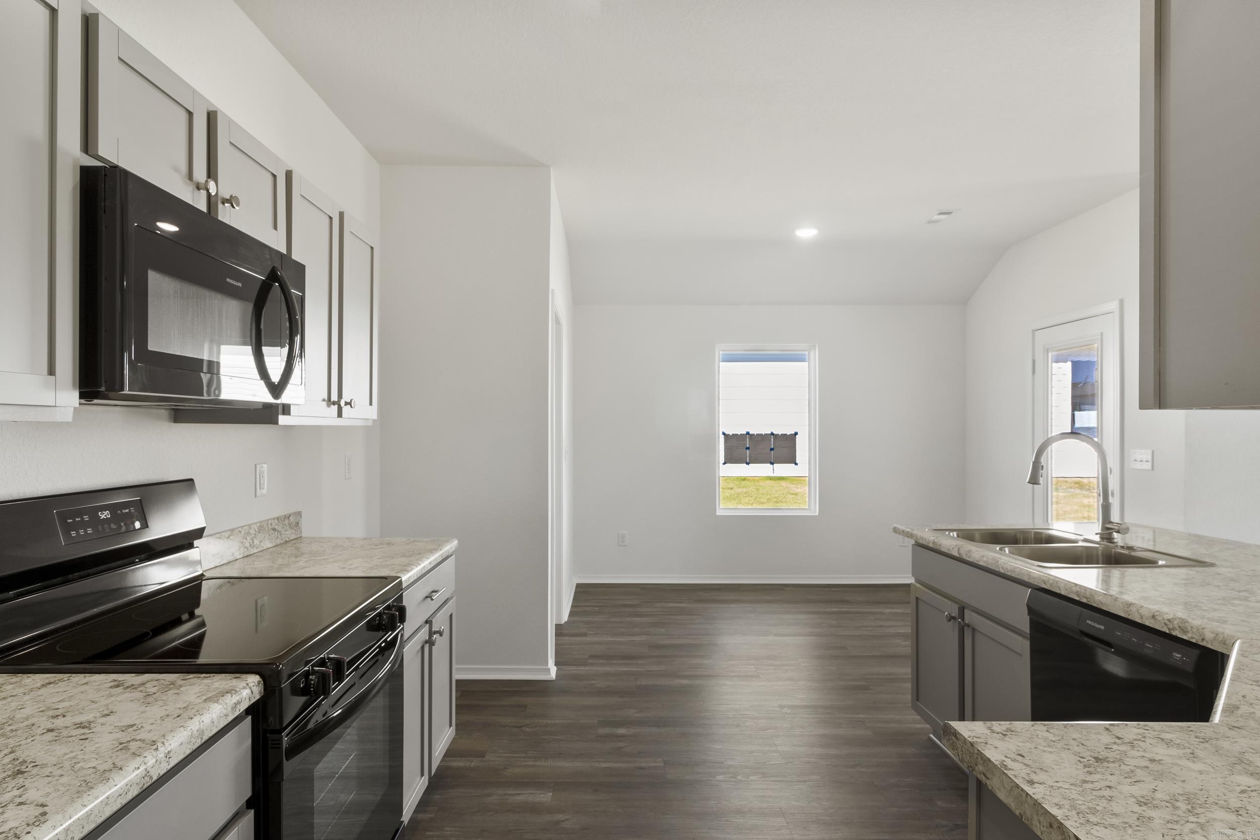THE MEADOWS - Residential