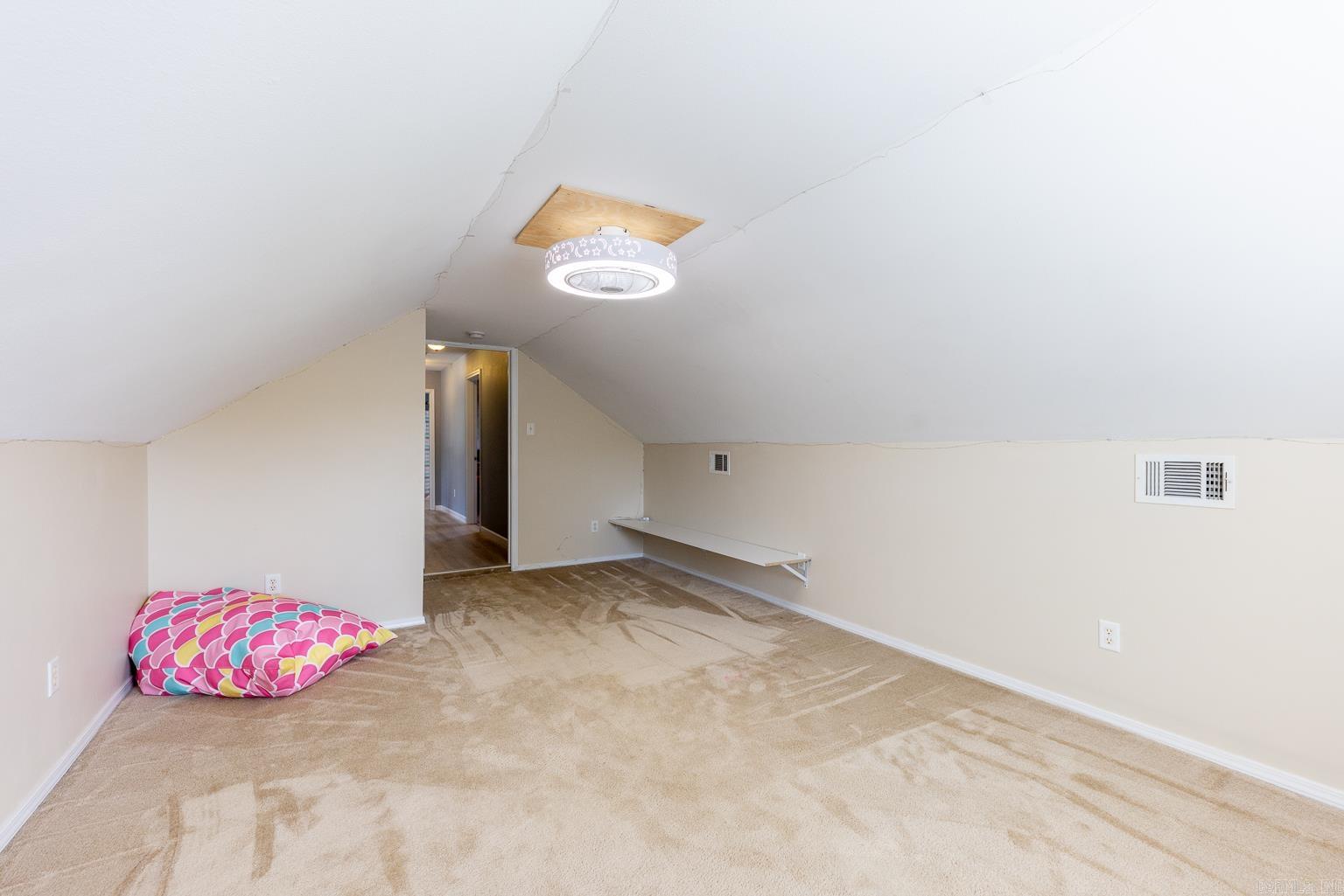 VALLEYCREST - Residential