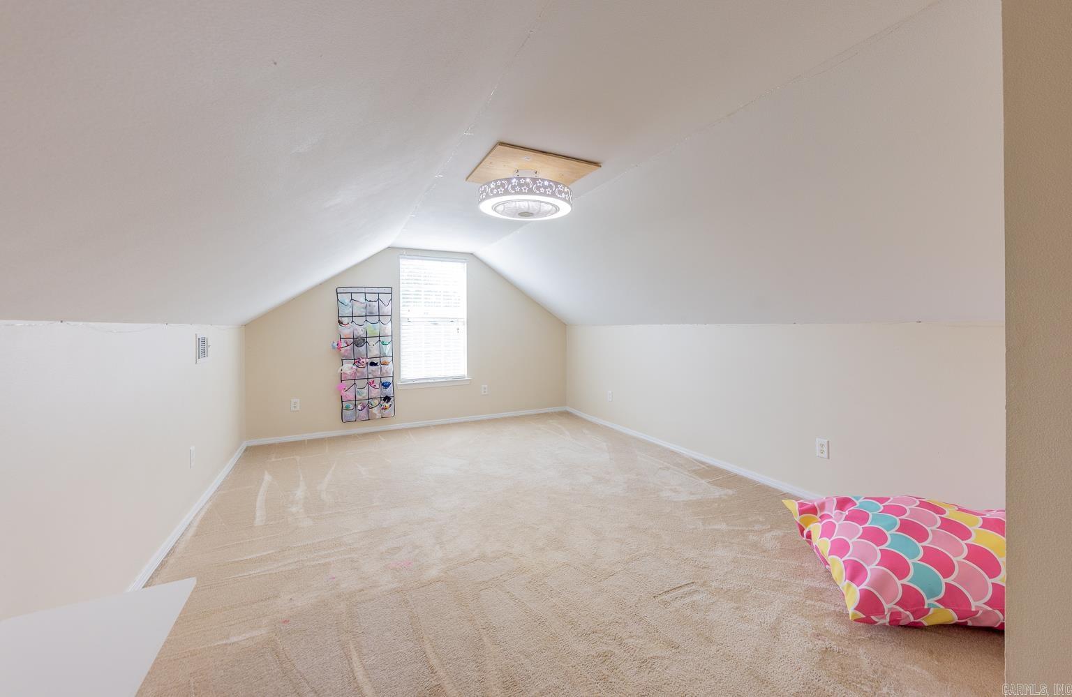 VALLEYCREST - Residential