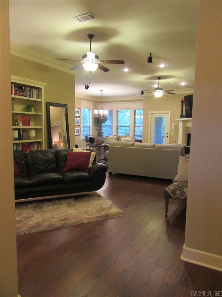 Governors Manor - Residential