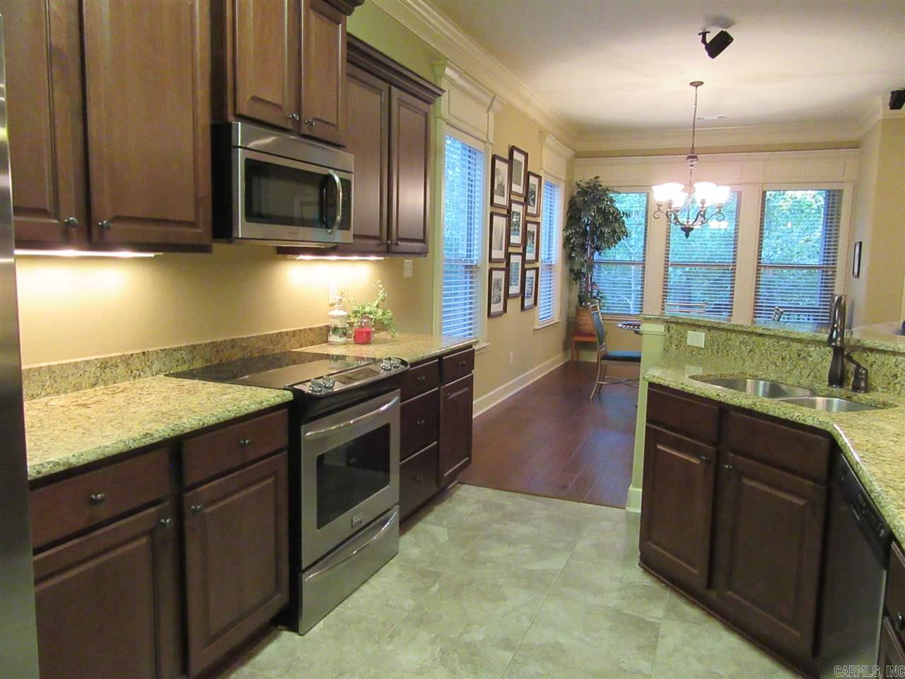 Governors Manor - Residential