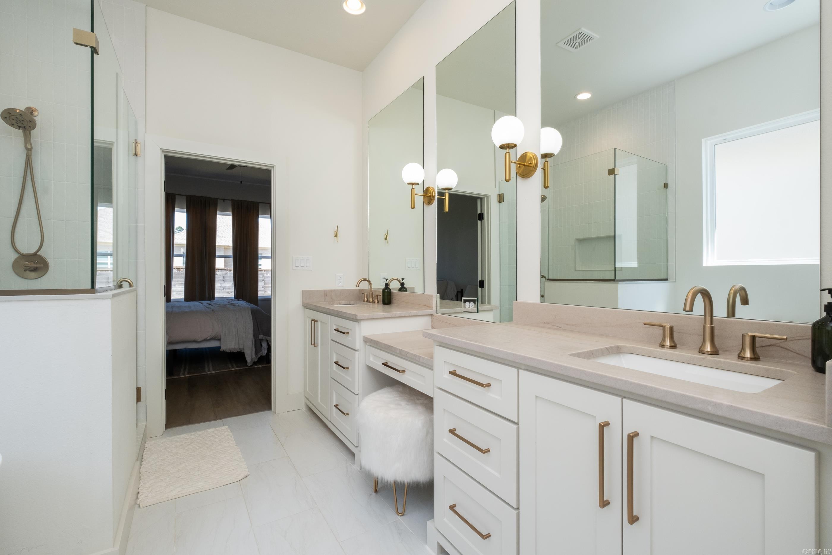 COPPER RUN - Residential Lease