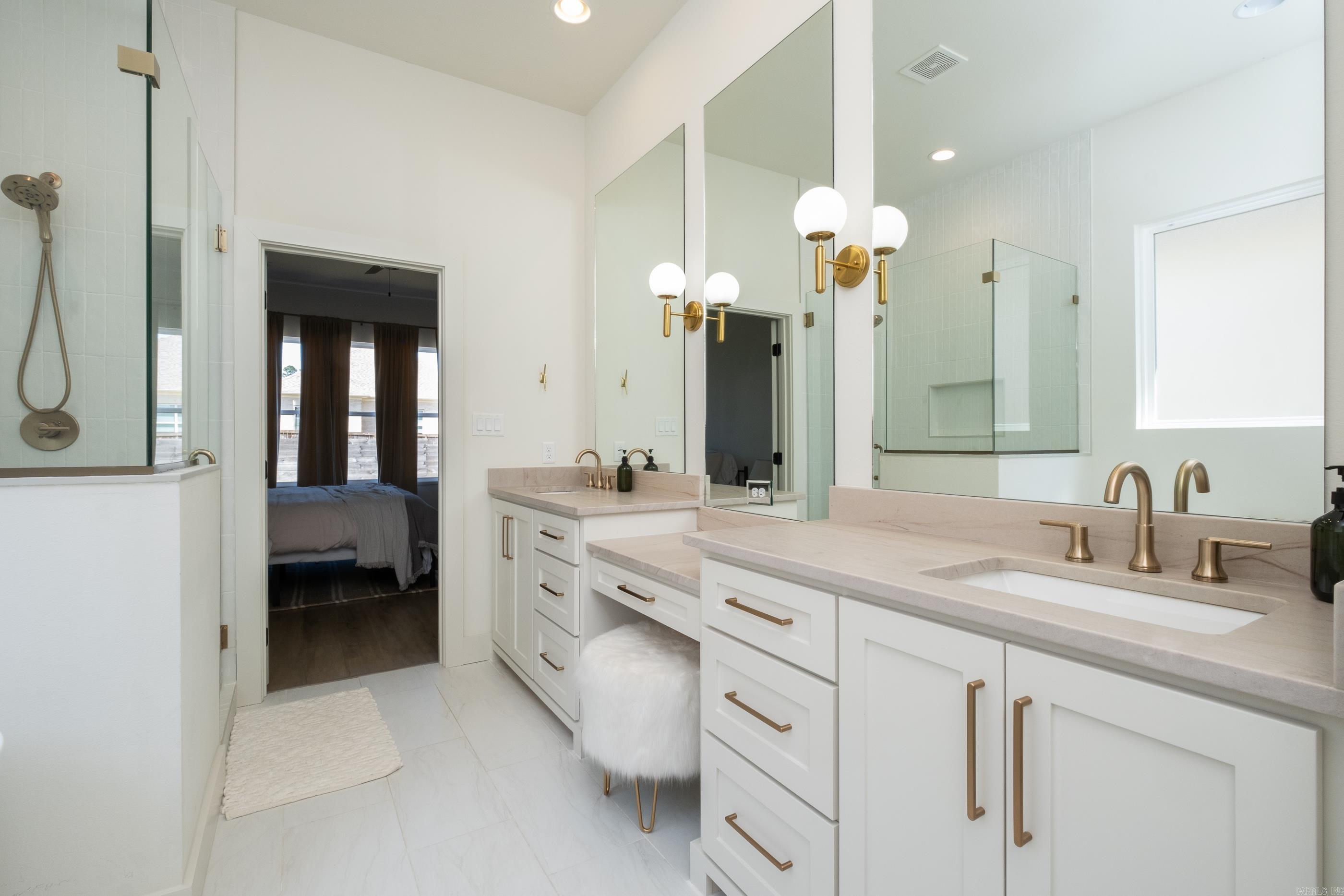 COPPER RUN - Residential Lease