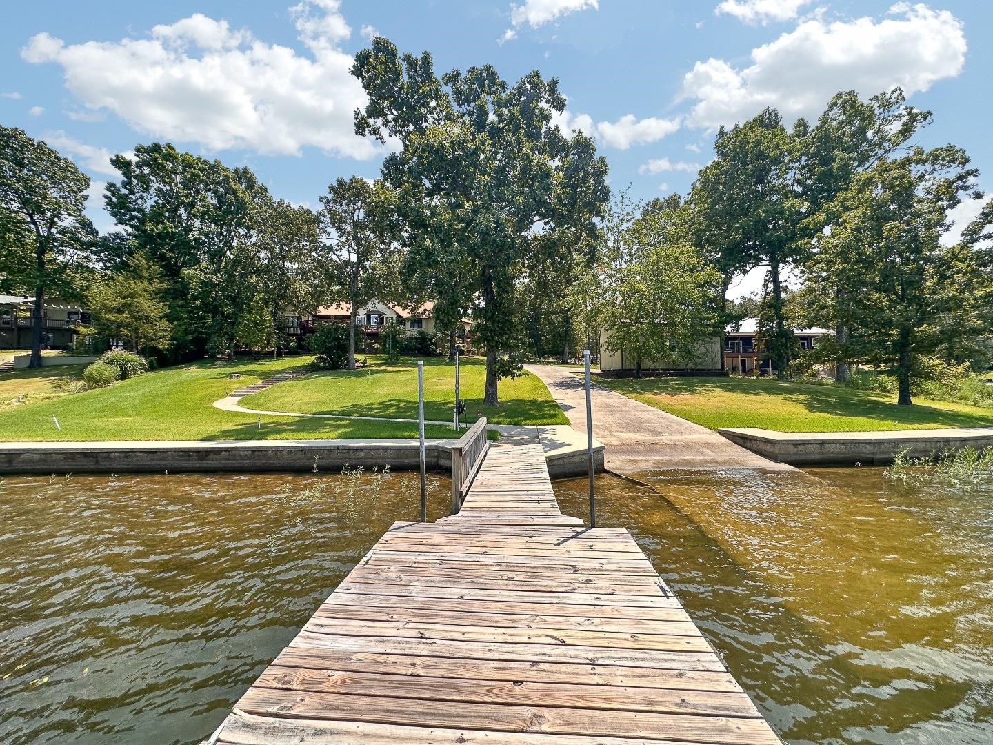 SOUTH SHORE - Residential