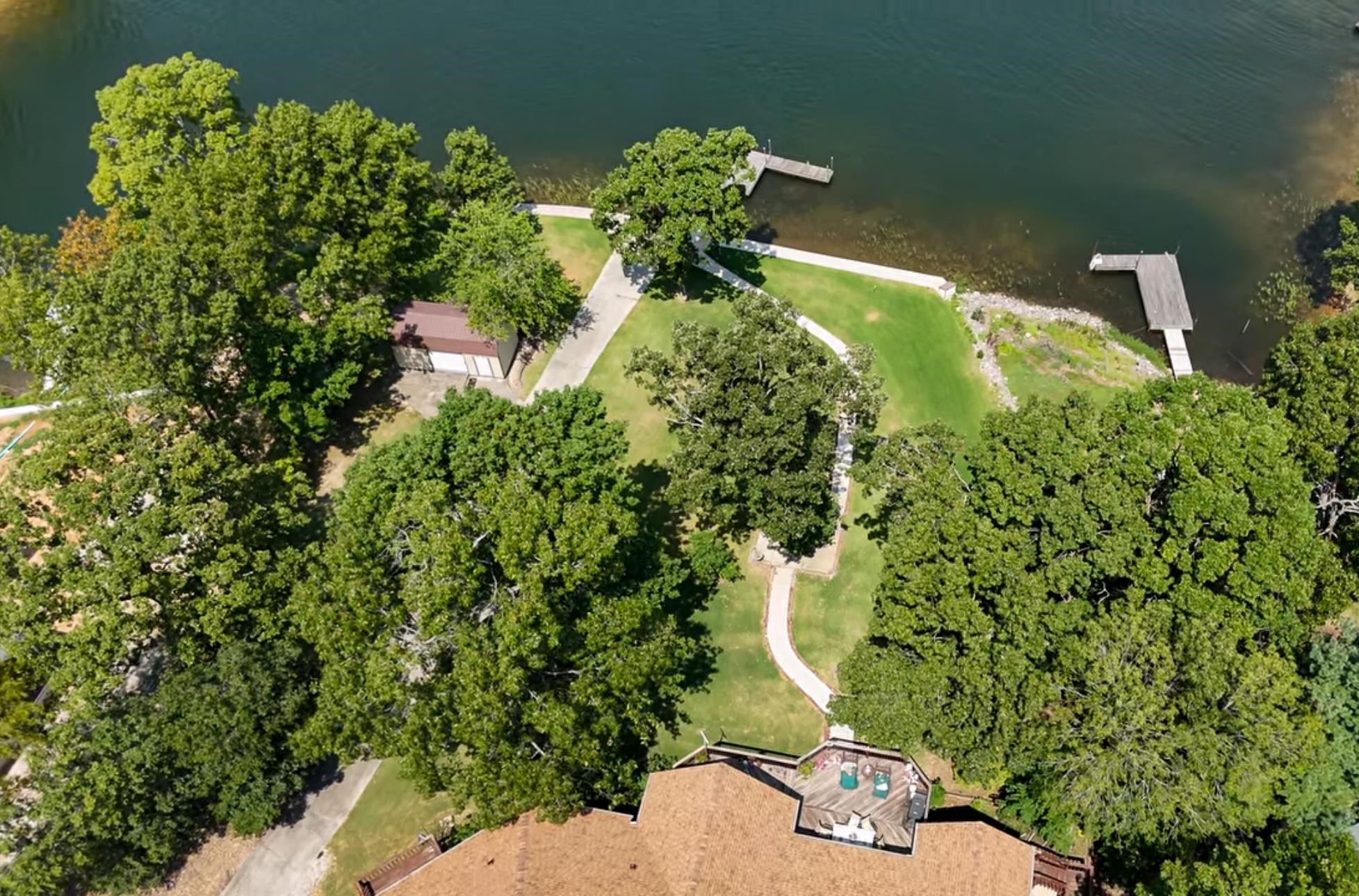 SOUTH SHORE - Residential