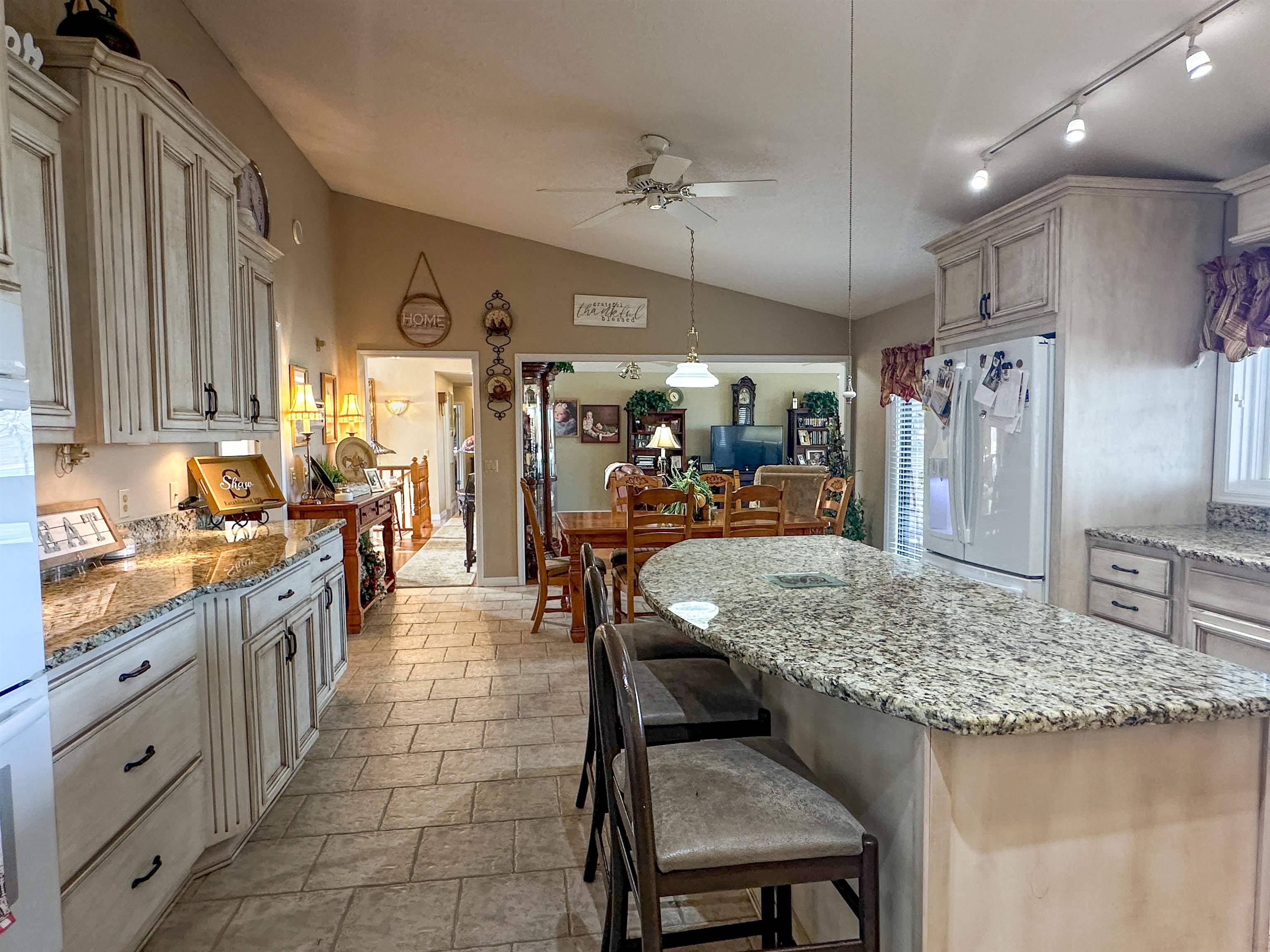SOUTH SHORE - Residential
