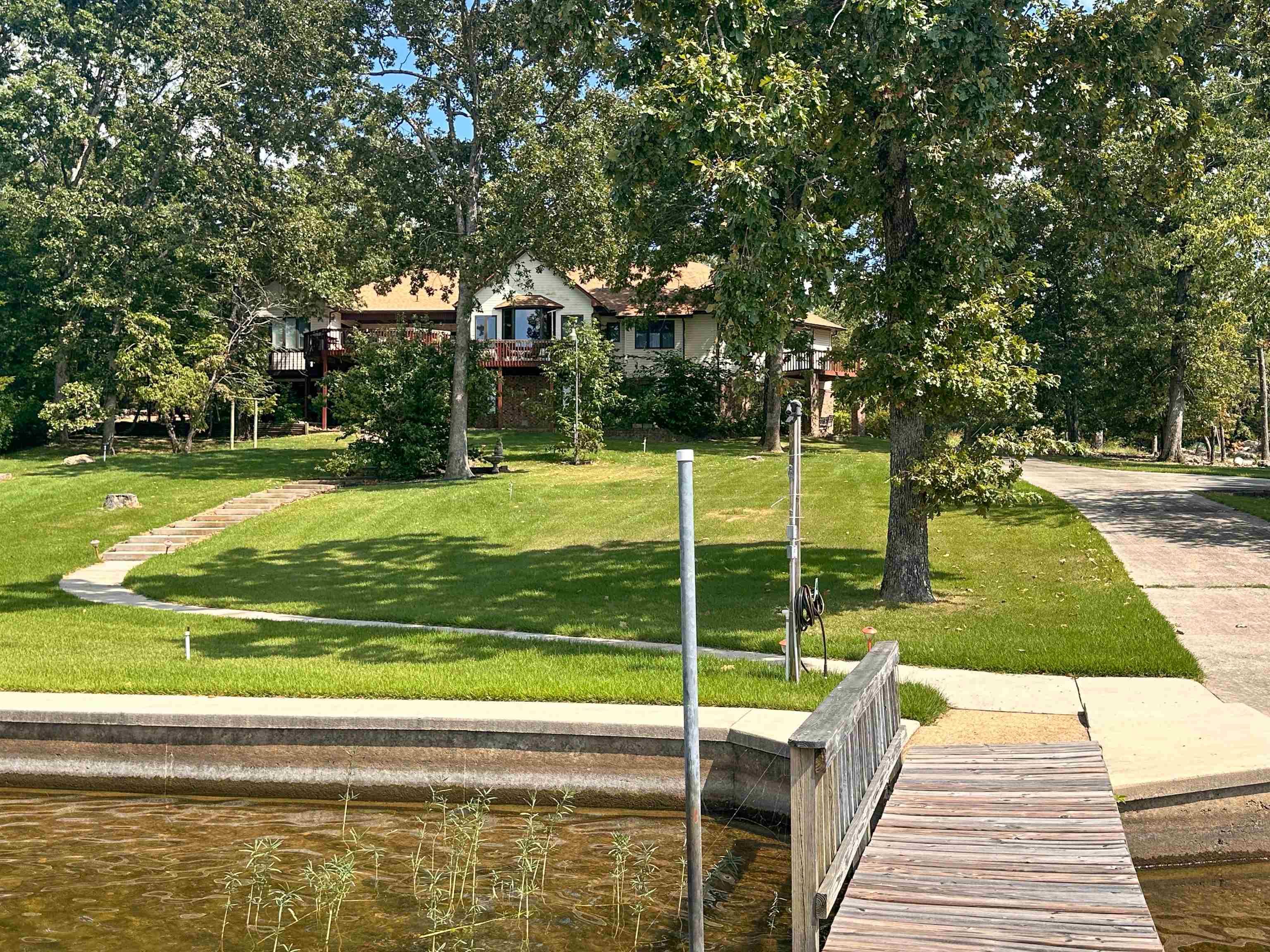 SOUTH SHORE - Residential