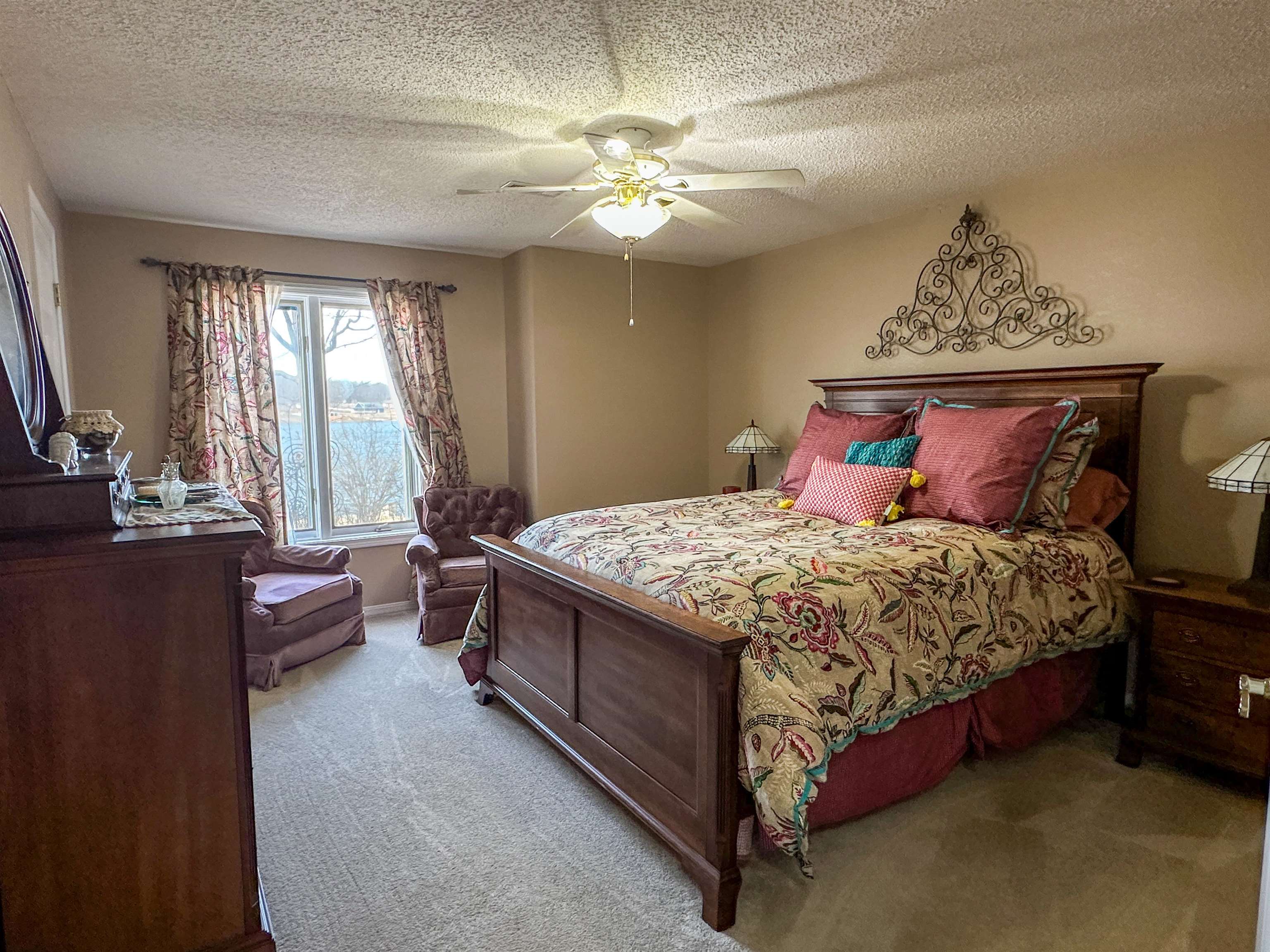 SOUTH SHORE - Residential