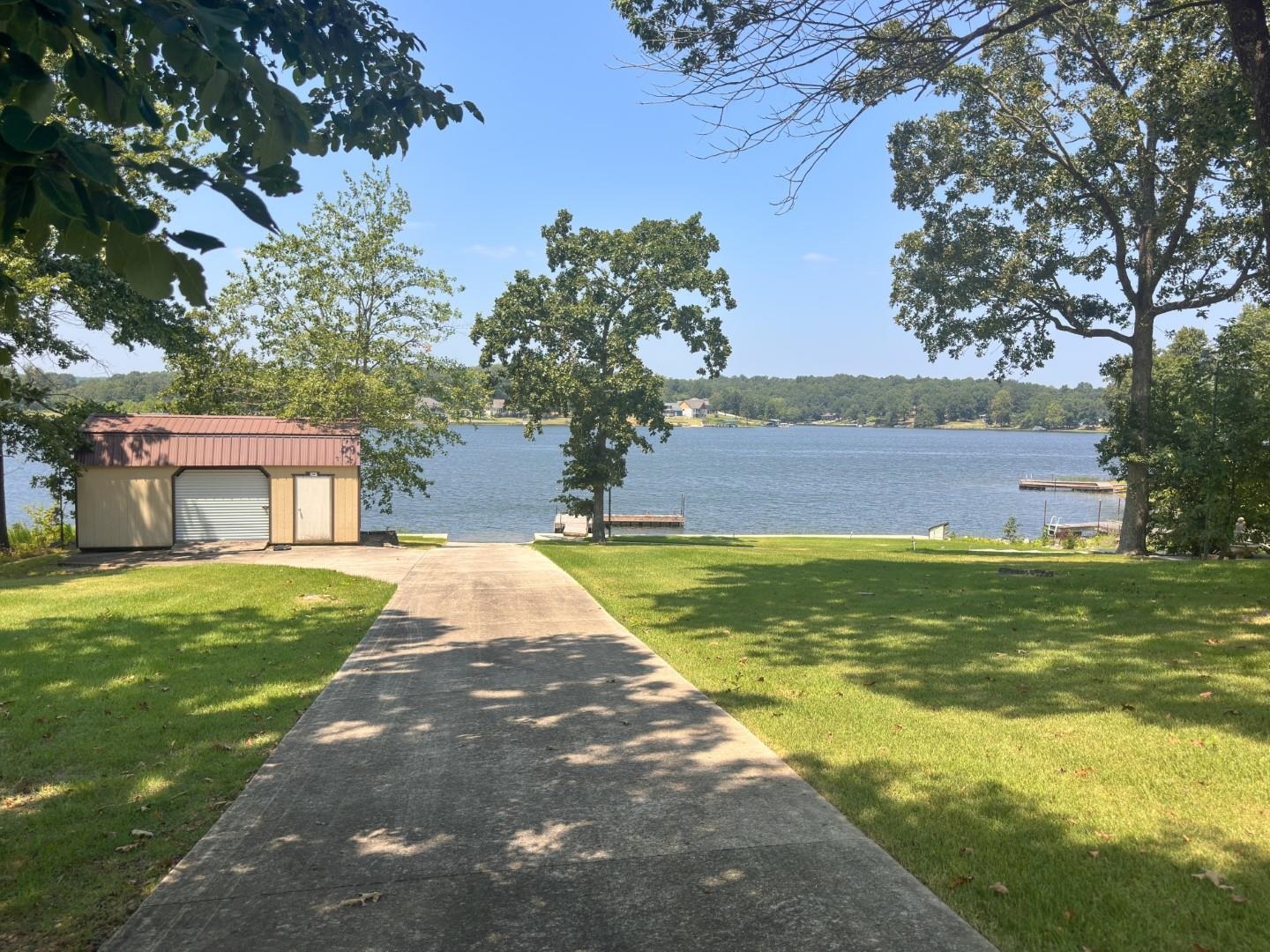 SOUTH SHORE - Residential